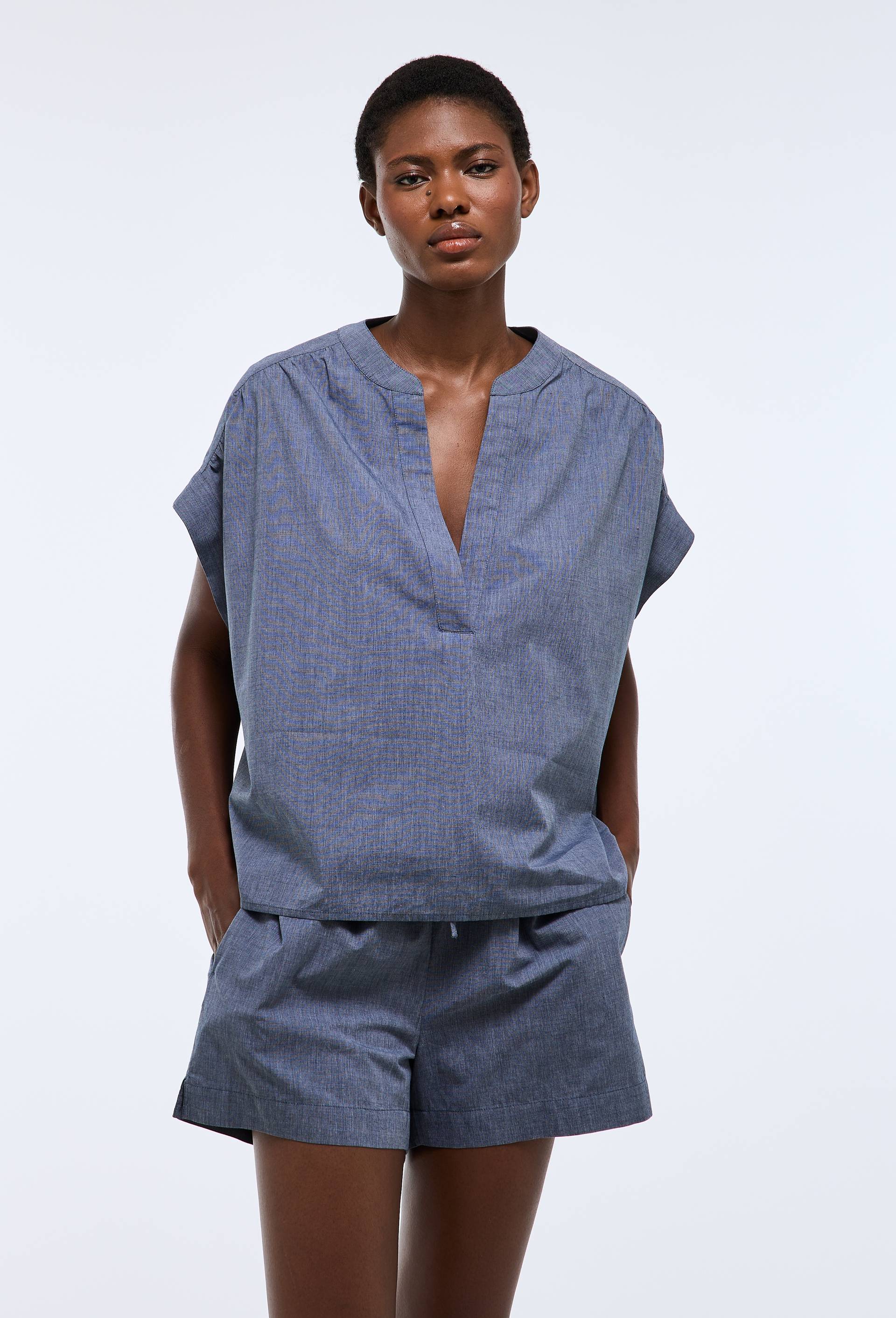 Chemise de plage en coton BIO GOTS, Bleu fonc&eacute;, swatch image
