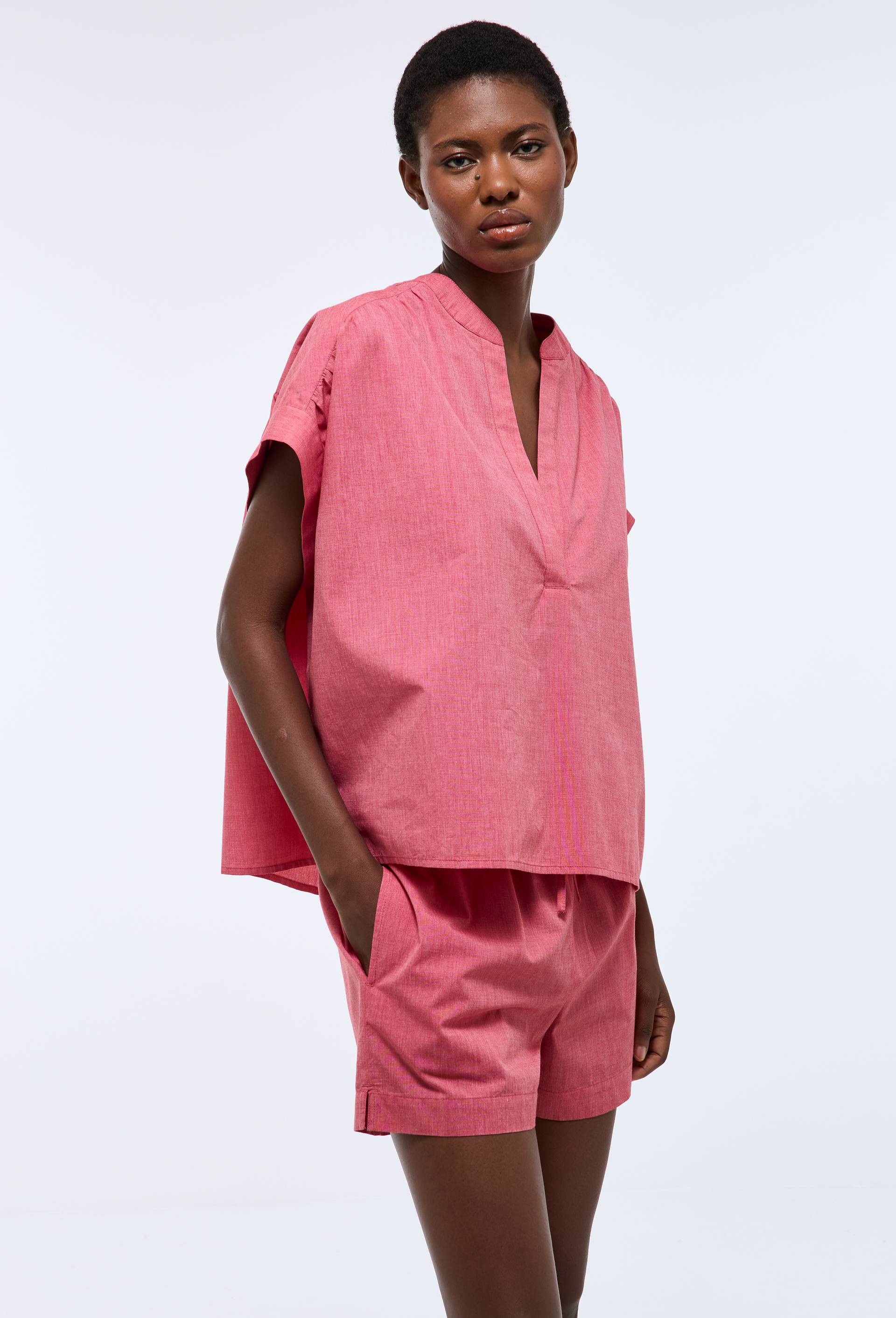 Chemise de plage en coton BIO GOTS, Rouge, swatch image