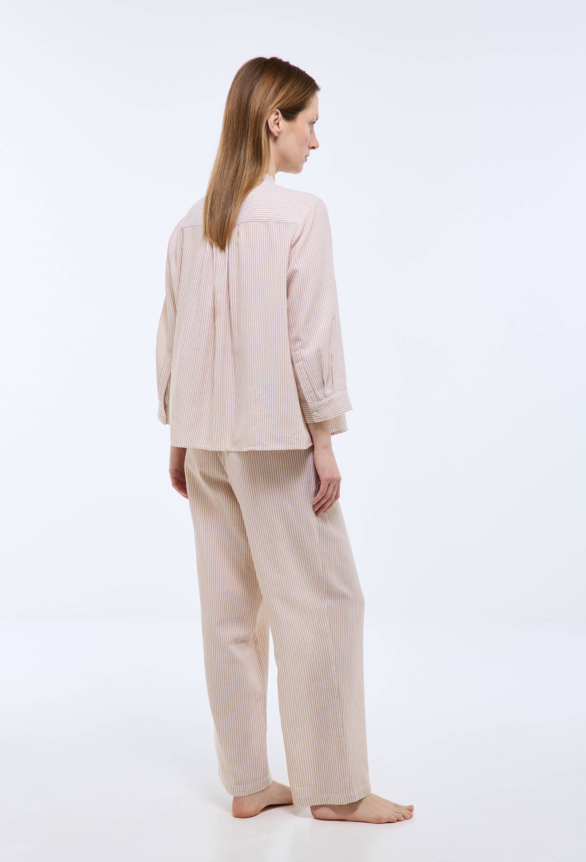 Pyjama ray&eacute; &agrave; manches longues avec d&eacute;tail plastron en coton BIO GOTS, Beige, large image number 1