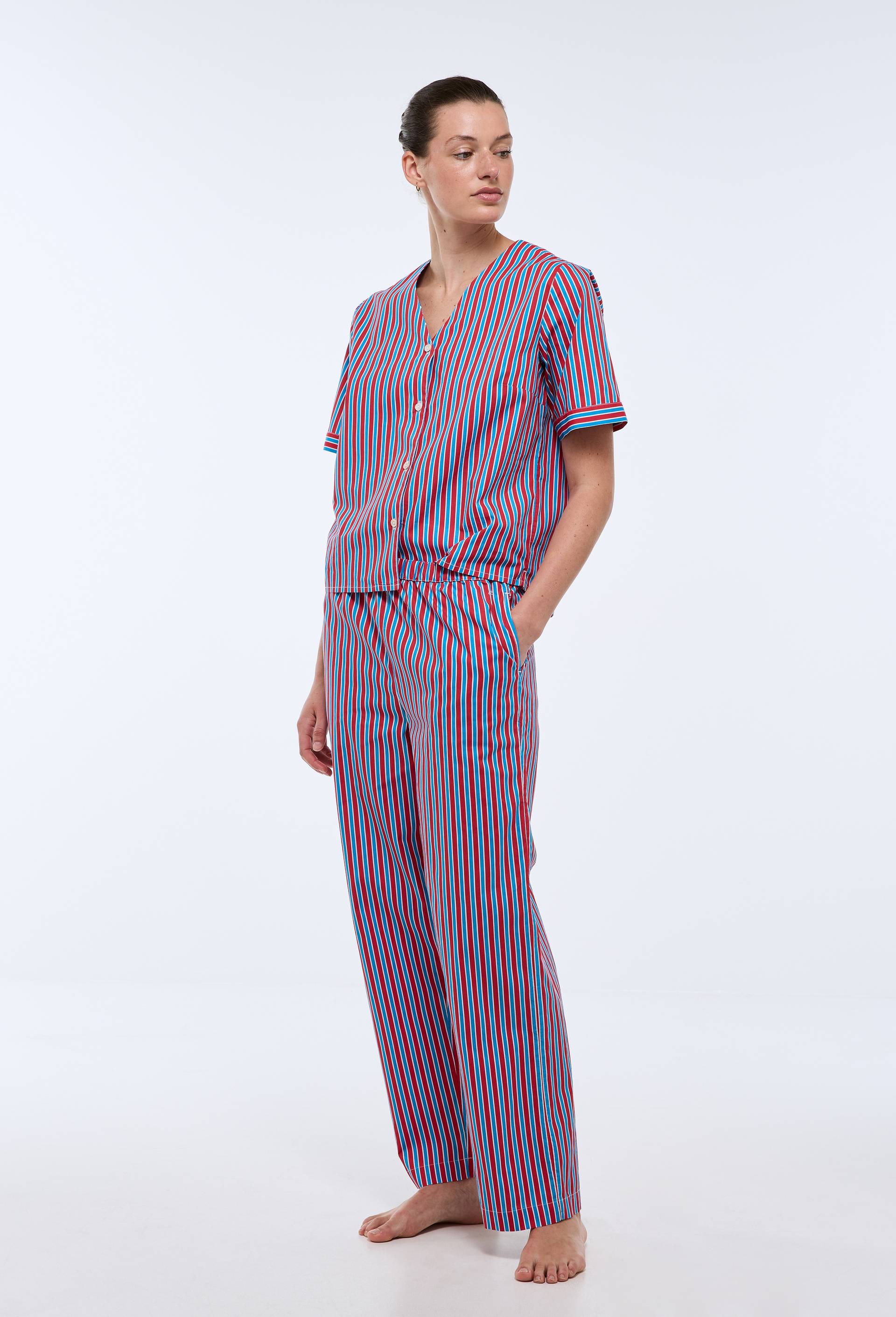 Pyjama long ray&eacute; en coton bio GOTS, Rouge, large image number 0.0