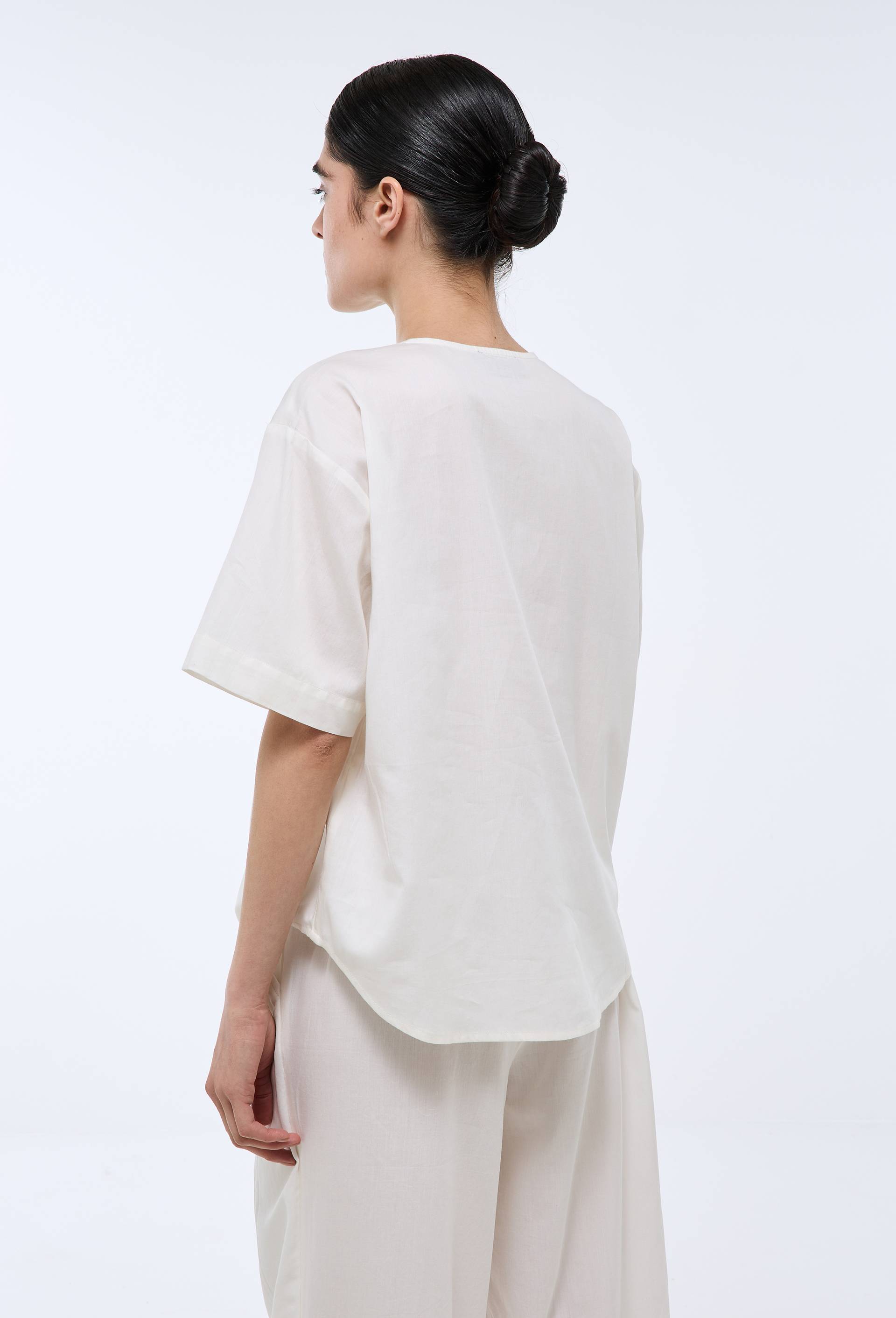 Chemise unie en satin de coton bio GOTS, Ecru, large image number 1