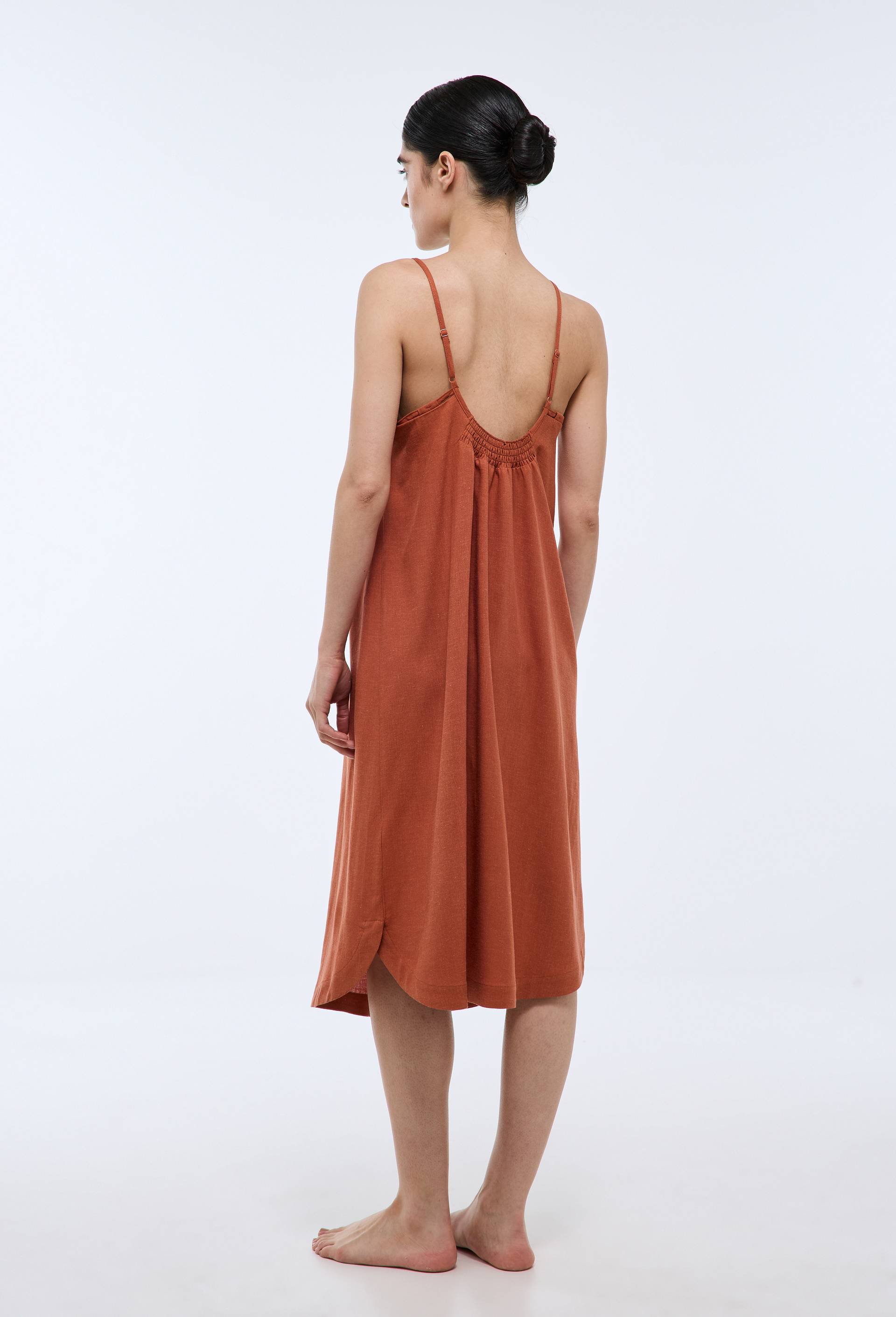 Chemise de nuit unie &agrave; fines bretelles en viscose et lin, Orange fonc&eacute;, large image number 1.0