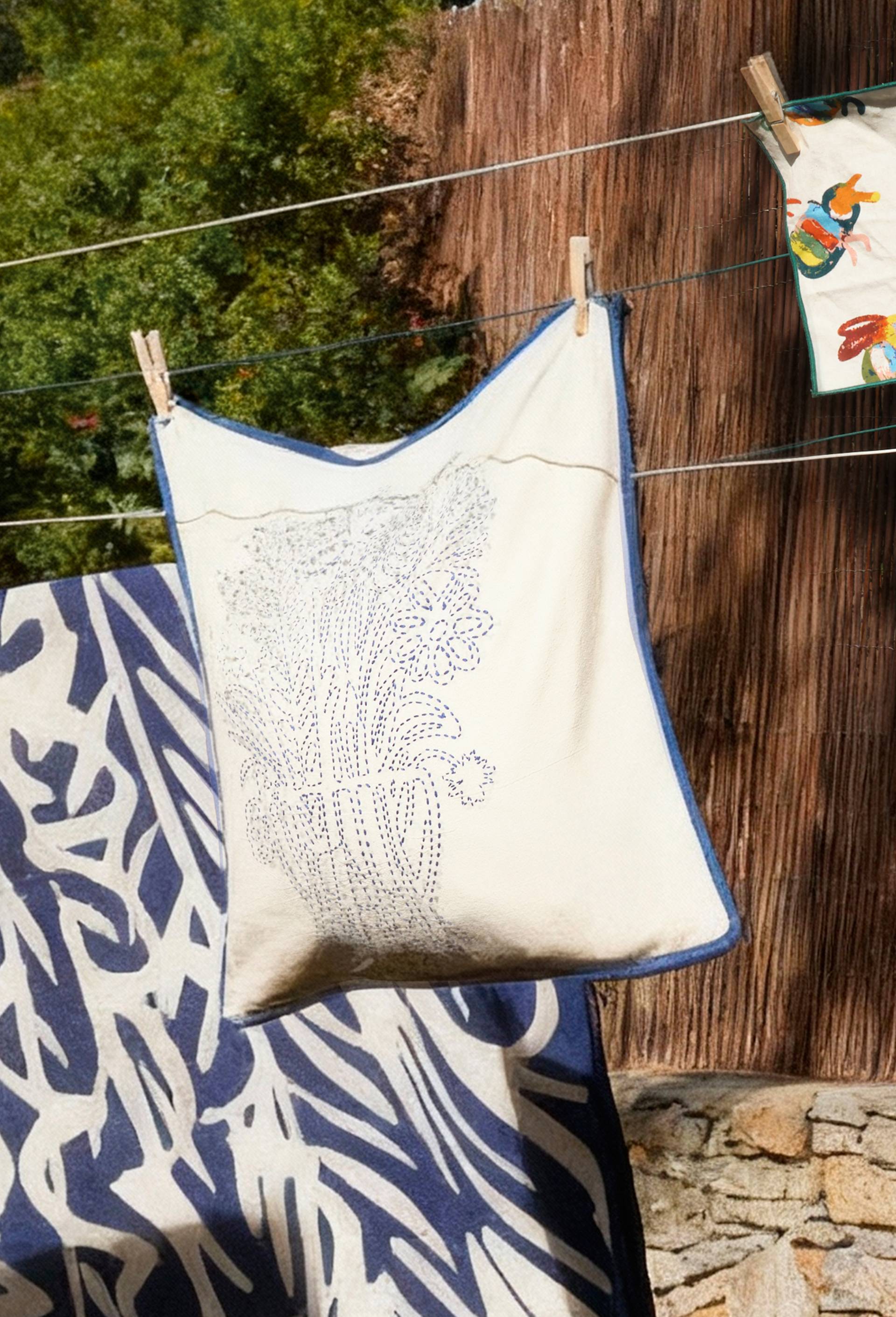 Coussin brod&eacute;, 50x50cm, en coton lin - BD GRAFT x MONOPRIX, Ecru, large image number 0.0