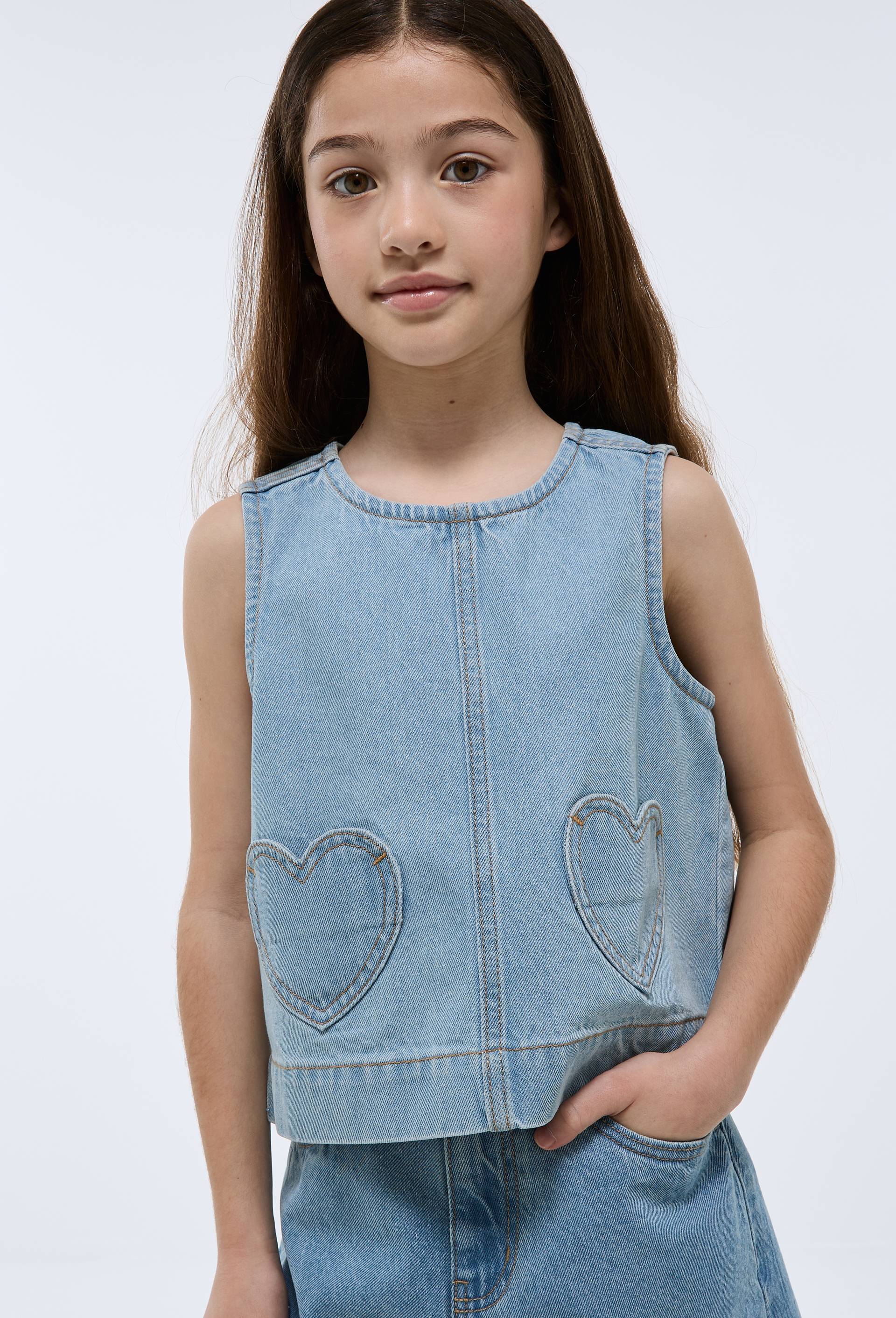 Top sans manches en jean avec poches coeur en coton, Bleu clair, large image number 1.0