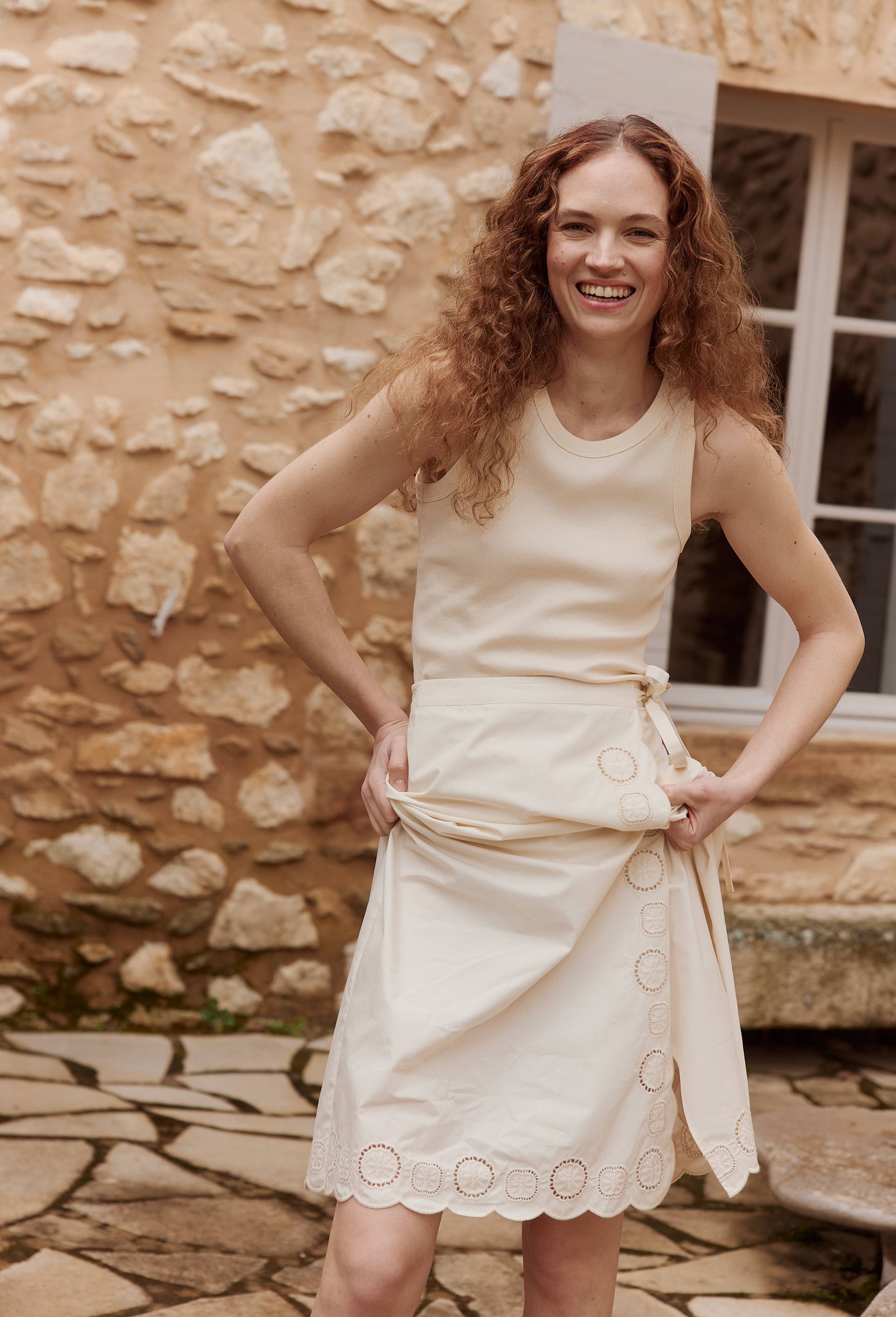 Jupe midi unie avec d&eacute;tails broderies en coton, Ecru, large image number 1