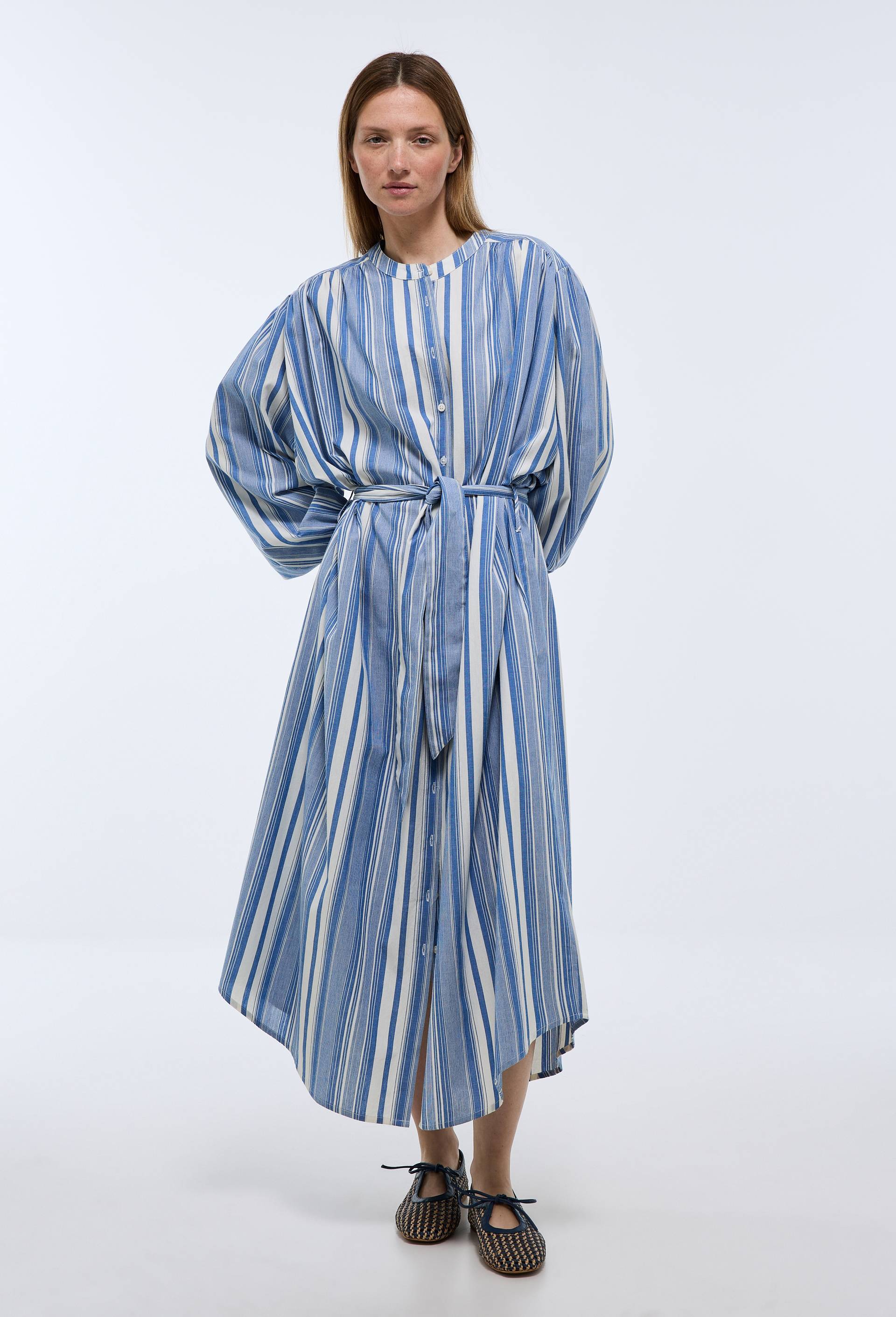 Robe chemise ray&eacute;e en coton BIO GOTS, Bleu fonc&eacute;, large image number 2.0
