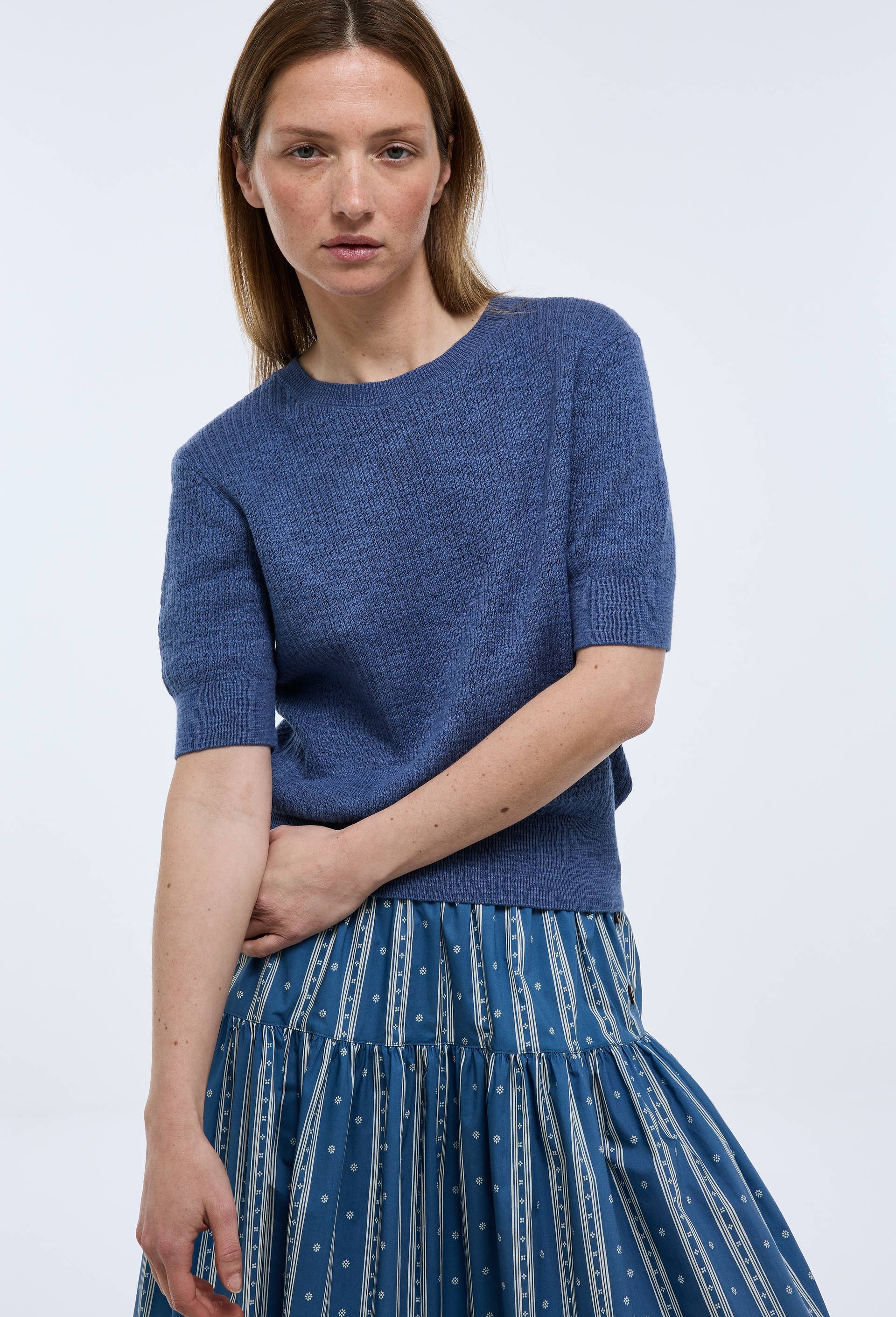 Pull col rond ajour&eacute; en coton BIO, Bleu, swatch image