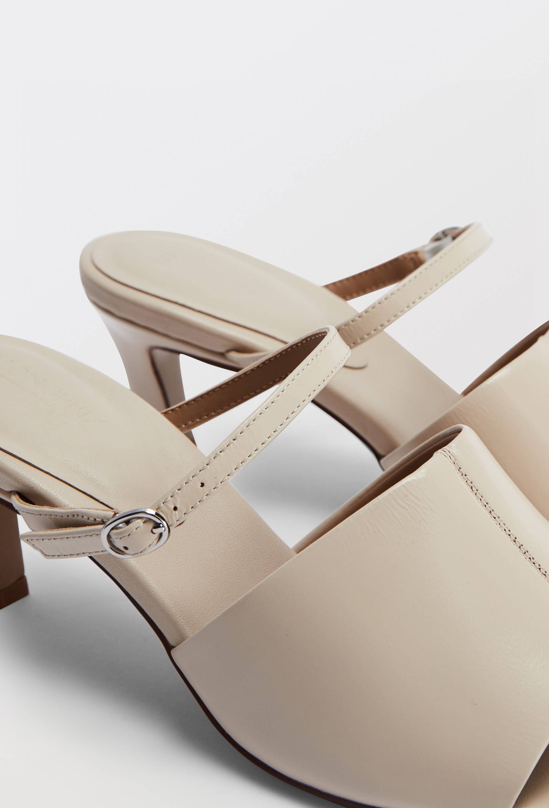 Mules &agrave; talon en cuir, Ecru, large image number 2