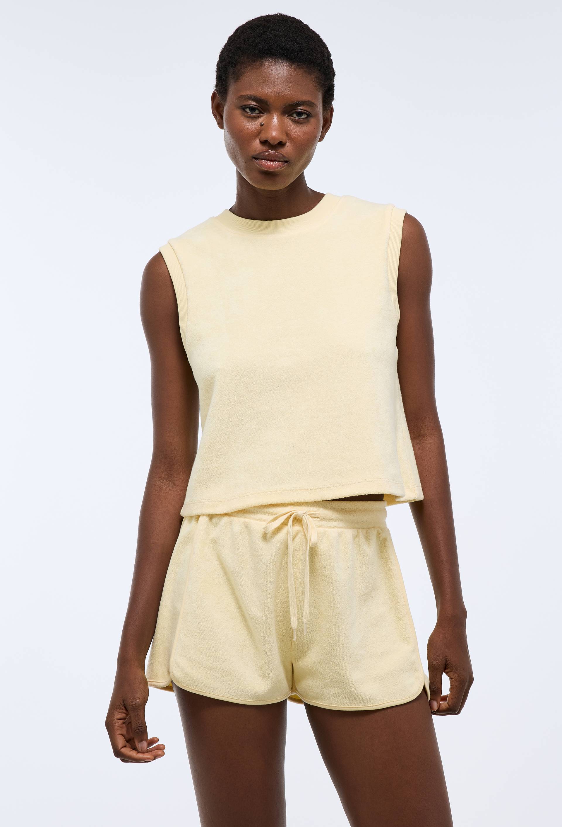 Short en &eacute;ponge, Jaune clair, large