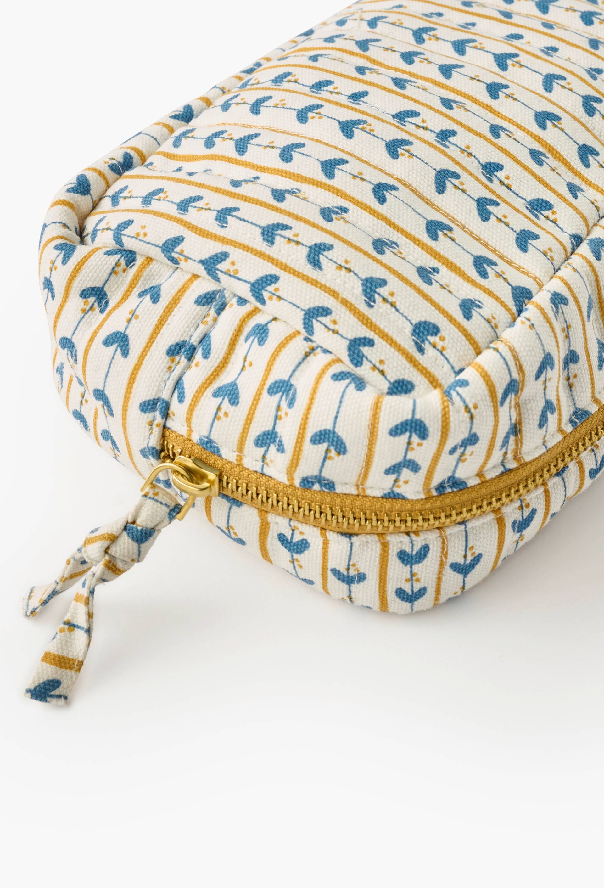 Trousse quilt&eacute;e, Beige, large image number 1.0