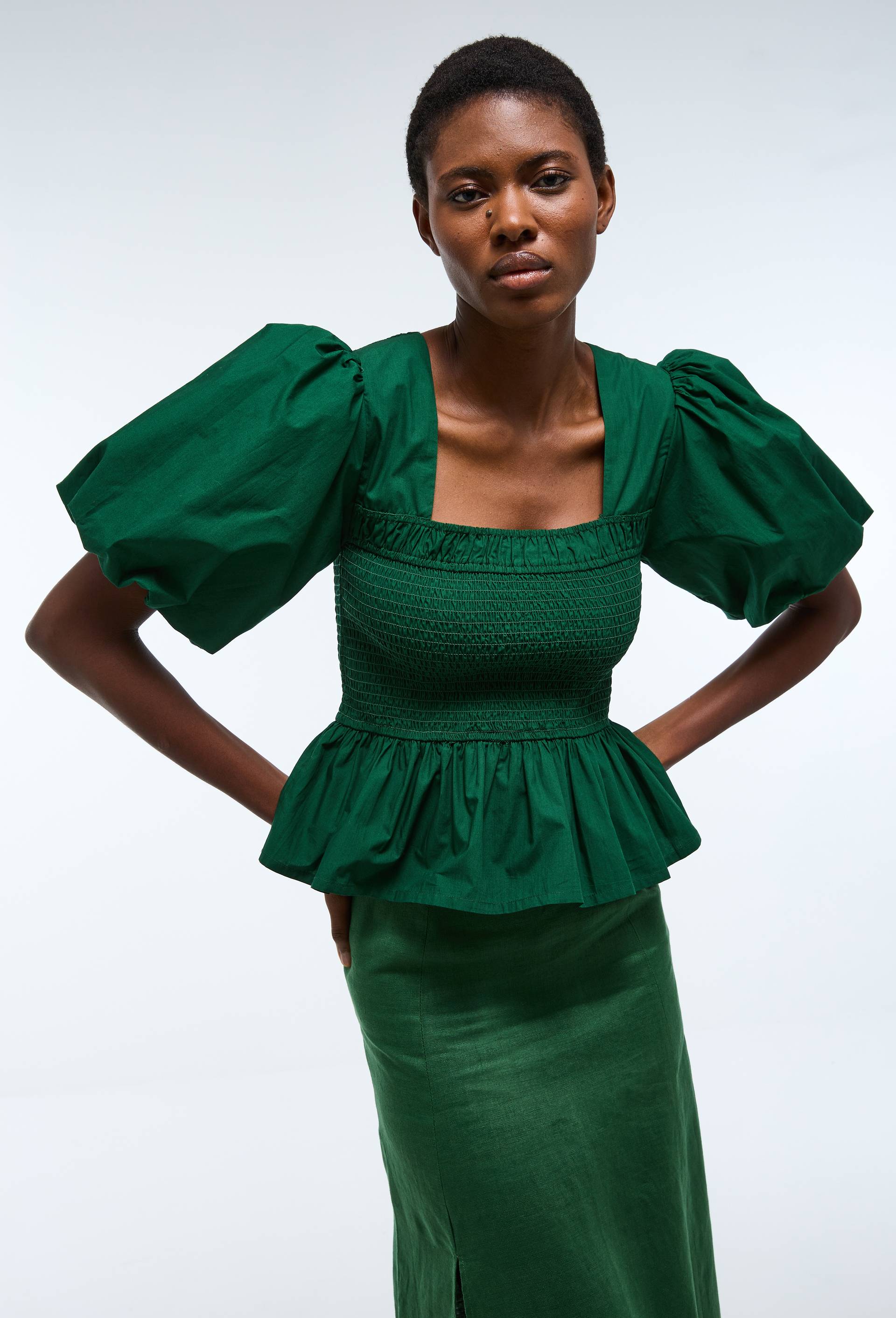Top manches courtes avec smocks en coton BIO GOTS, Vert fonc&eacute;, large image number 0