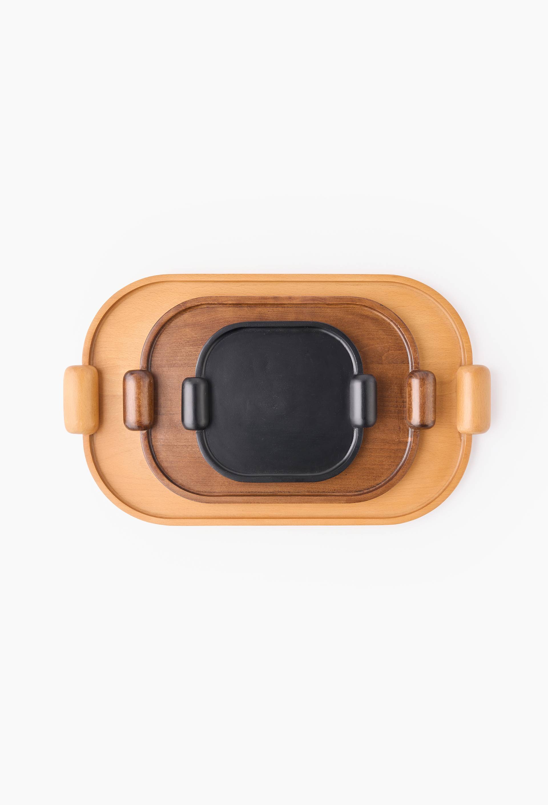Plateau, 26,5 x 22 x 3,6 cm, bois de h&ecirc;tre - MARGAUX KELLER X MONOPRIX, Noir, large image number 2