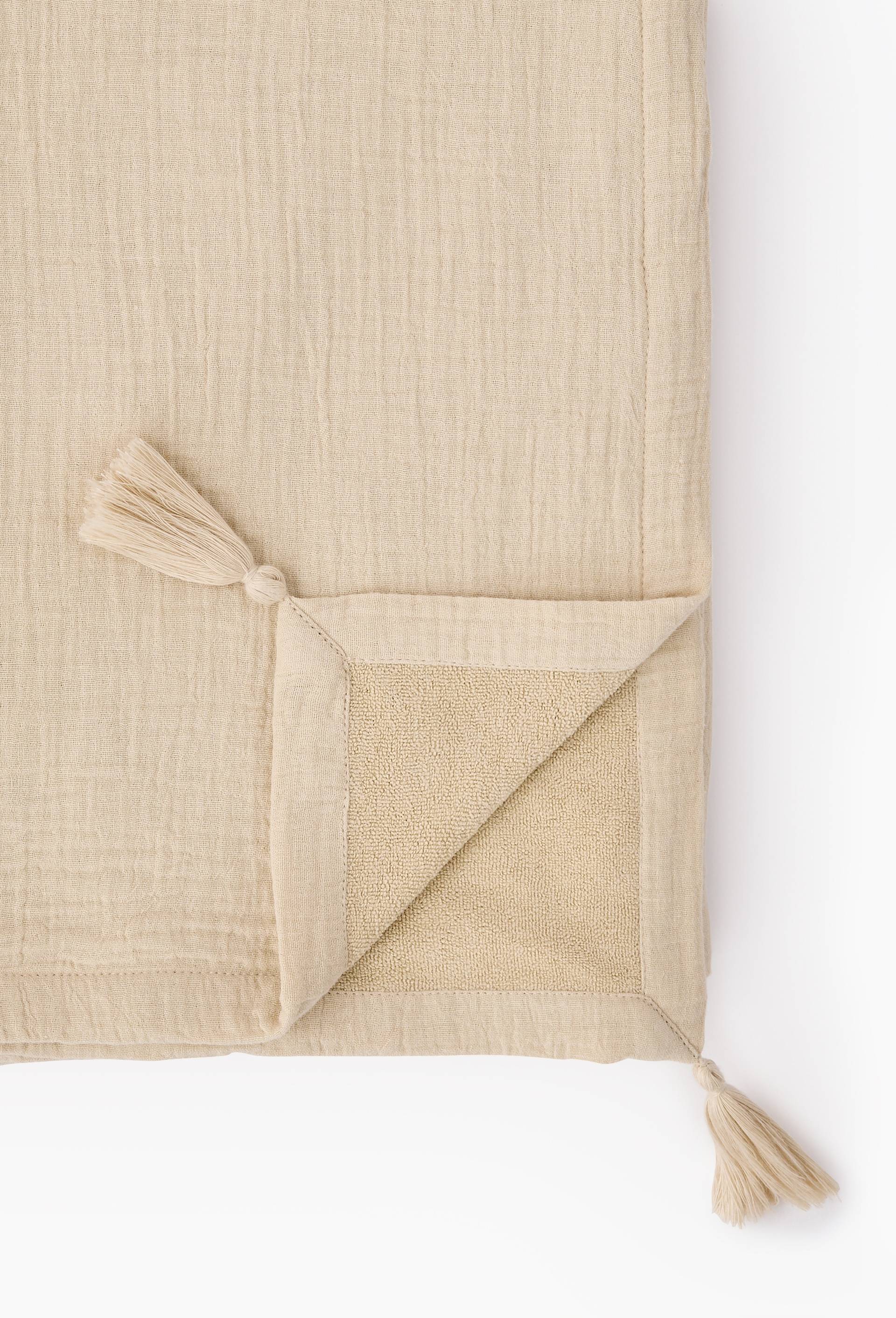 Fouta doubl&eacute;e en gaze de coton unie, 100x180cm. Ext&eacute;rieur en coton issu de l'agriculture biologique, doublure en &eacute;ponge, Beige, large image number 1.0