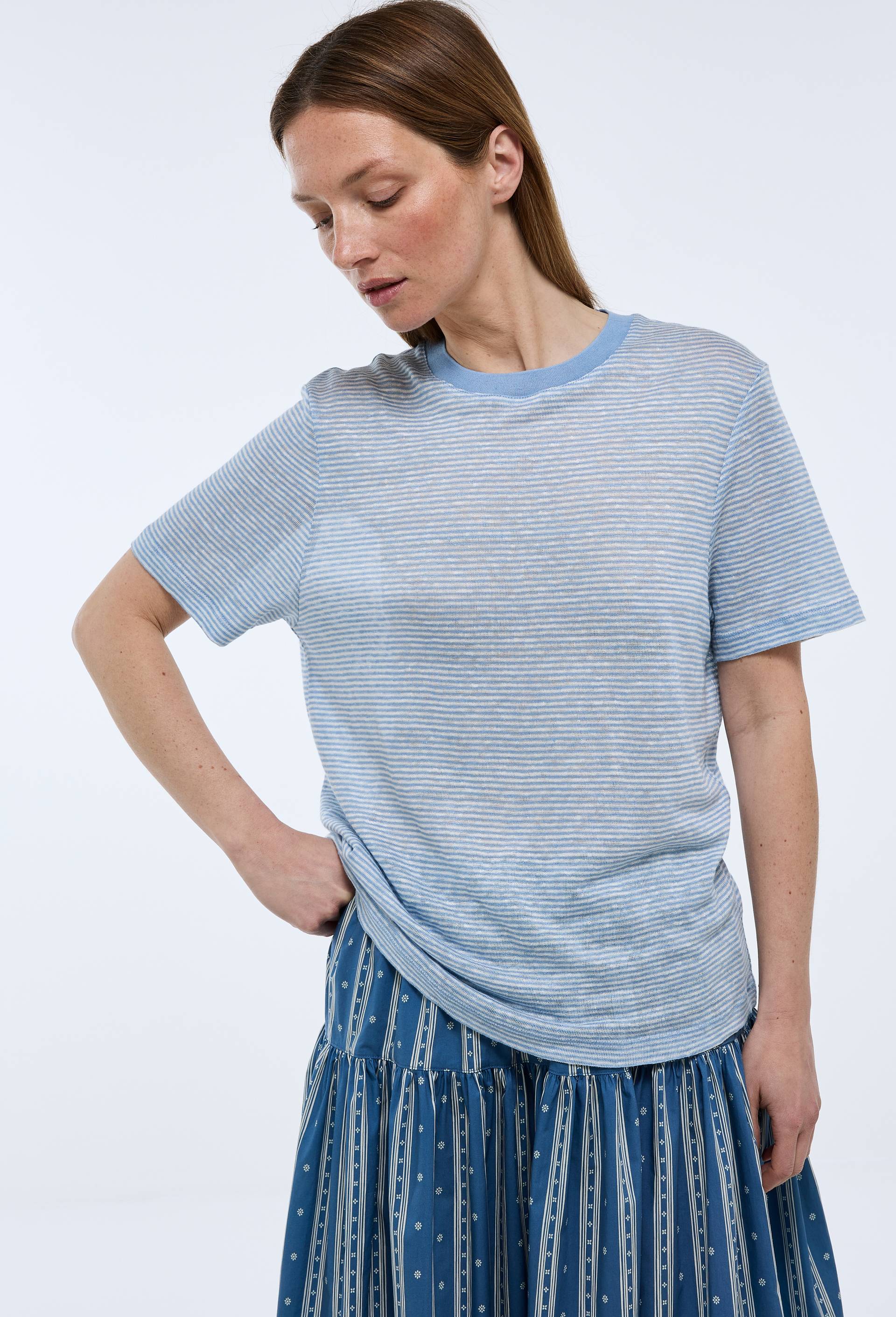 T-shirt &agrave; manches courtes ray&eacute; en lin, Bleu, large image number 0.0