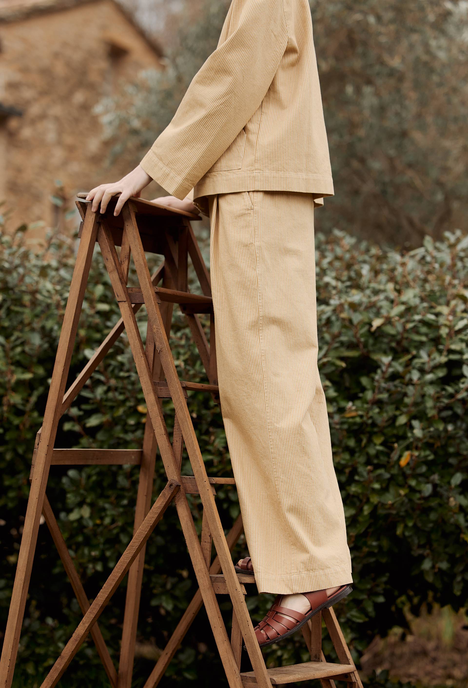 Pantalon large &agrave; pince ray&eacute;, Beige, large image number 1