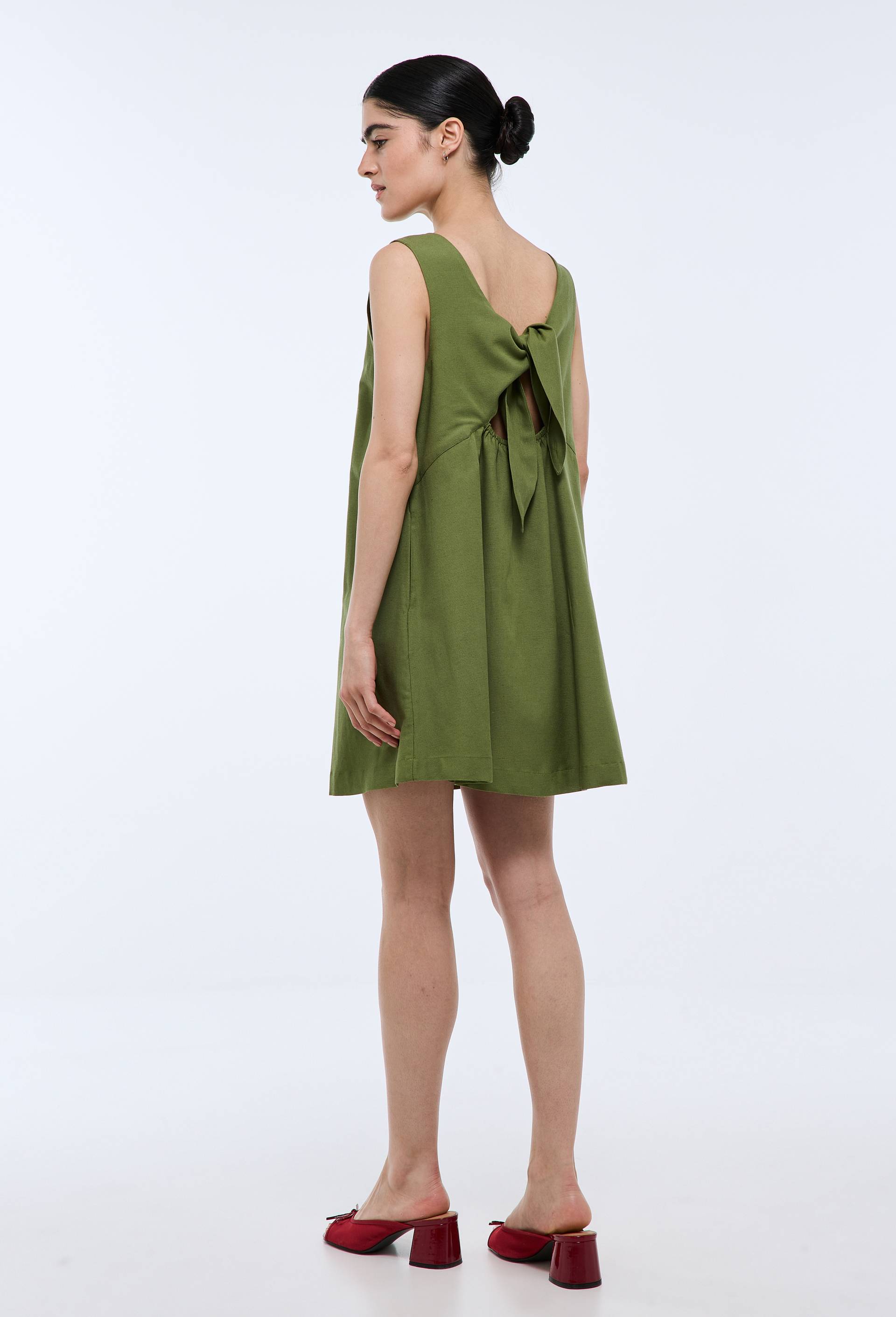 Robe courte unie, dos nu nou&eacute;, Vert, large image number 1.0