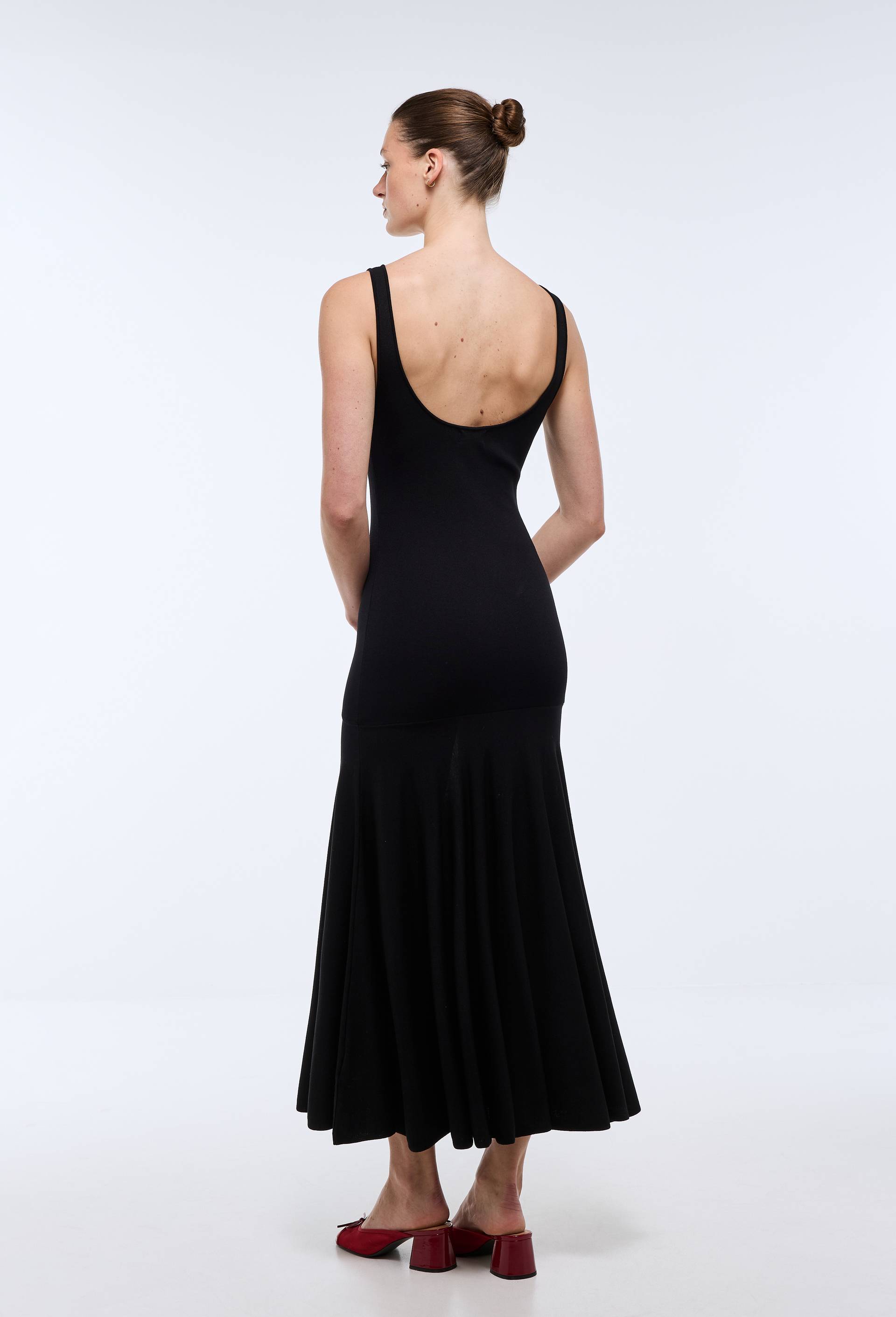 Robe maille taille basse &eacute;vas&eacute;e, Noir, large image number 4