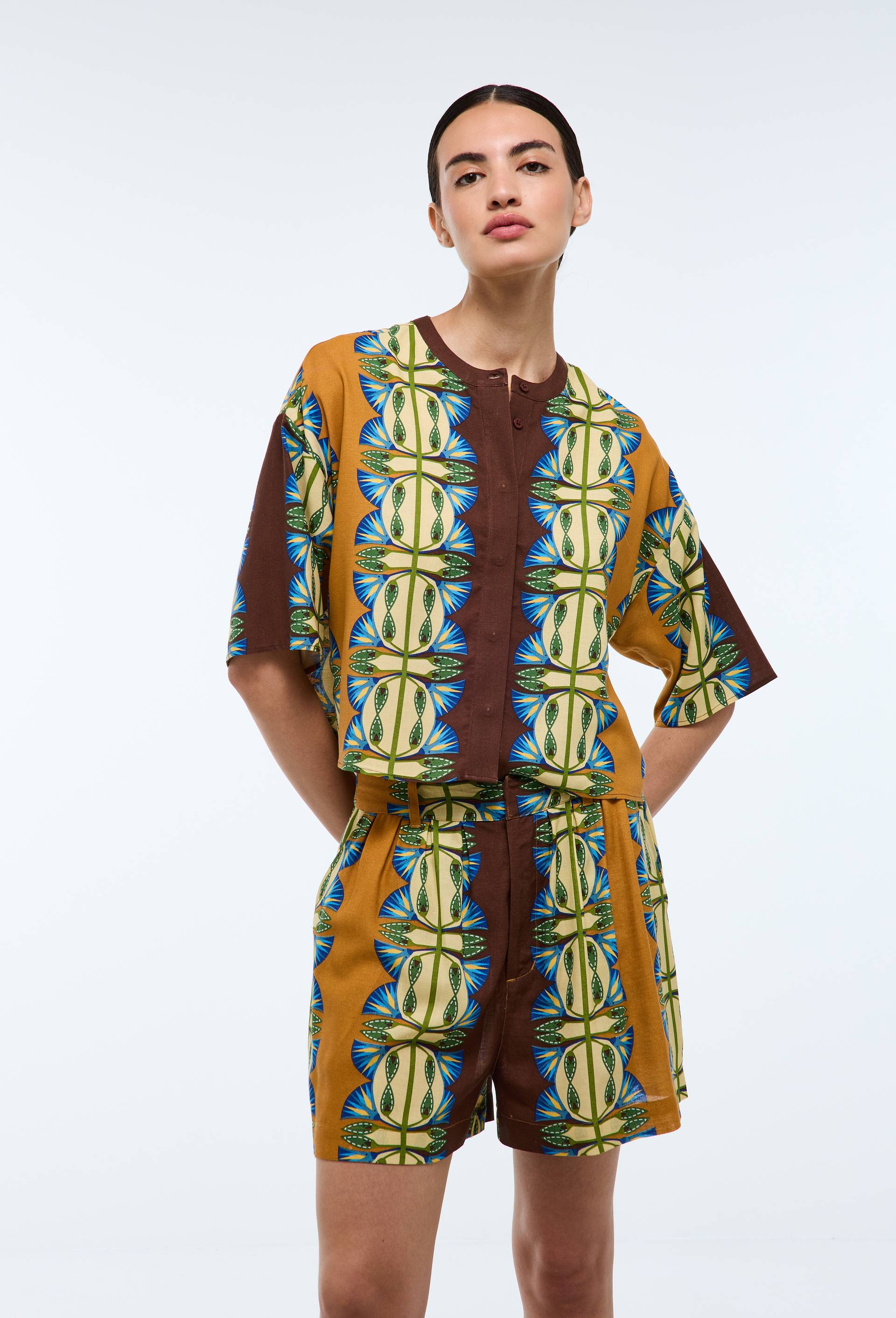 Short imprim&eacute; contenant du lin - LOUIS BARTHELEMY x MONOPRIX, Brun, large image number 0