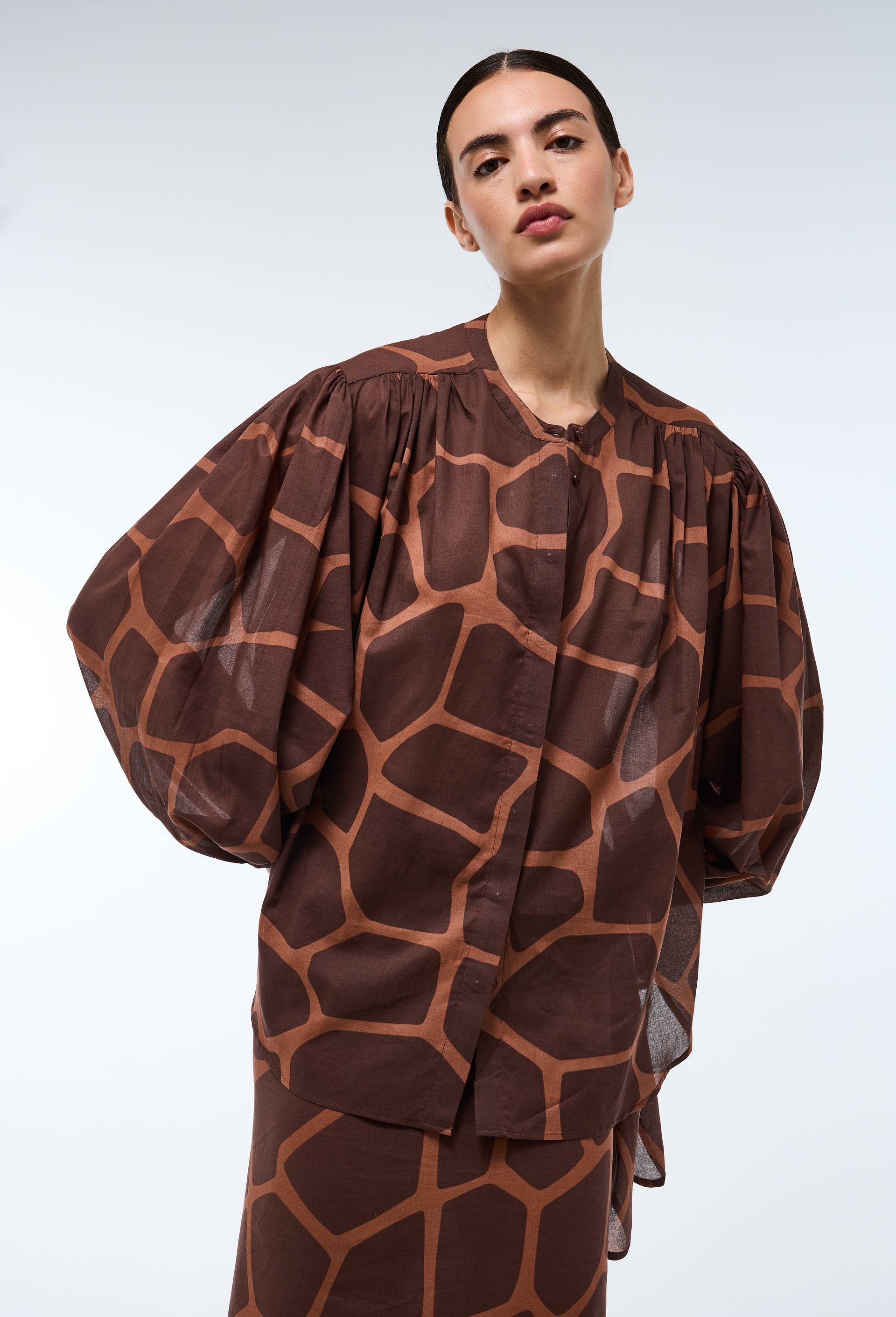 Blouse imprim&eacute;e en voile de coton BIO GOTS - LOUIS BARTHELEMY x MONOPRIX, Brun, large image number 2