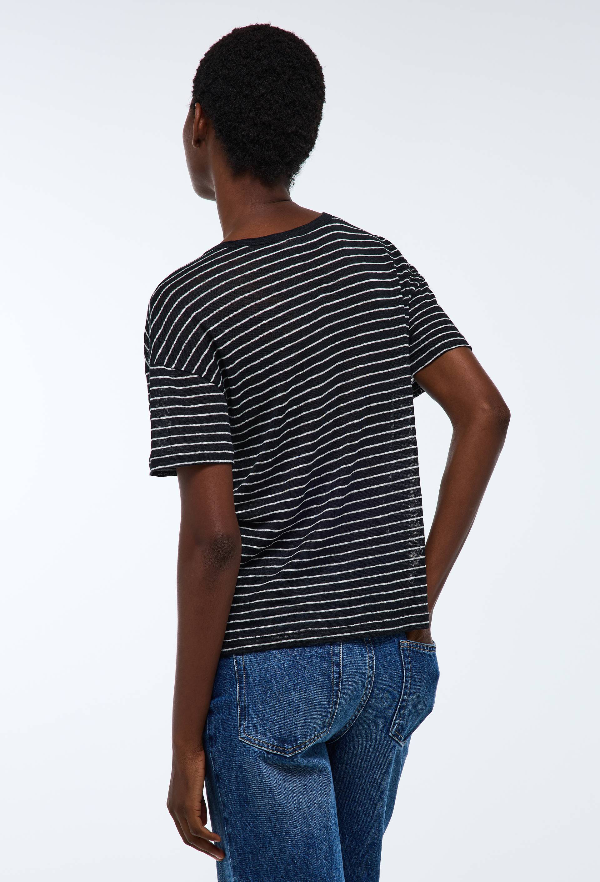 T-shirt col rond ray&eacute; en lin, Noir, large image number 1