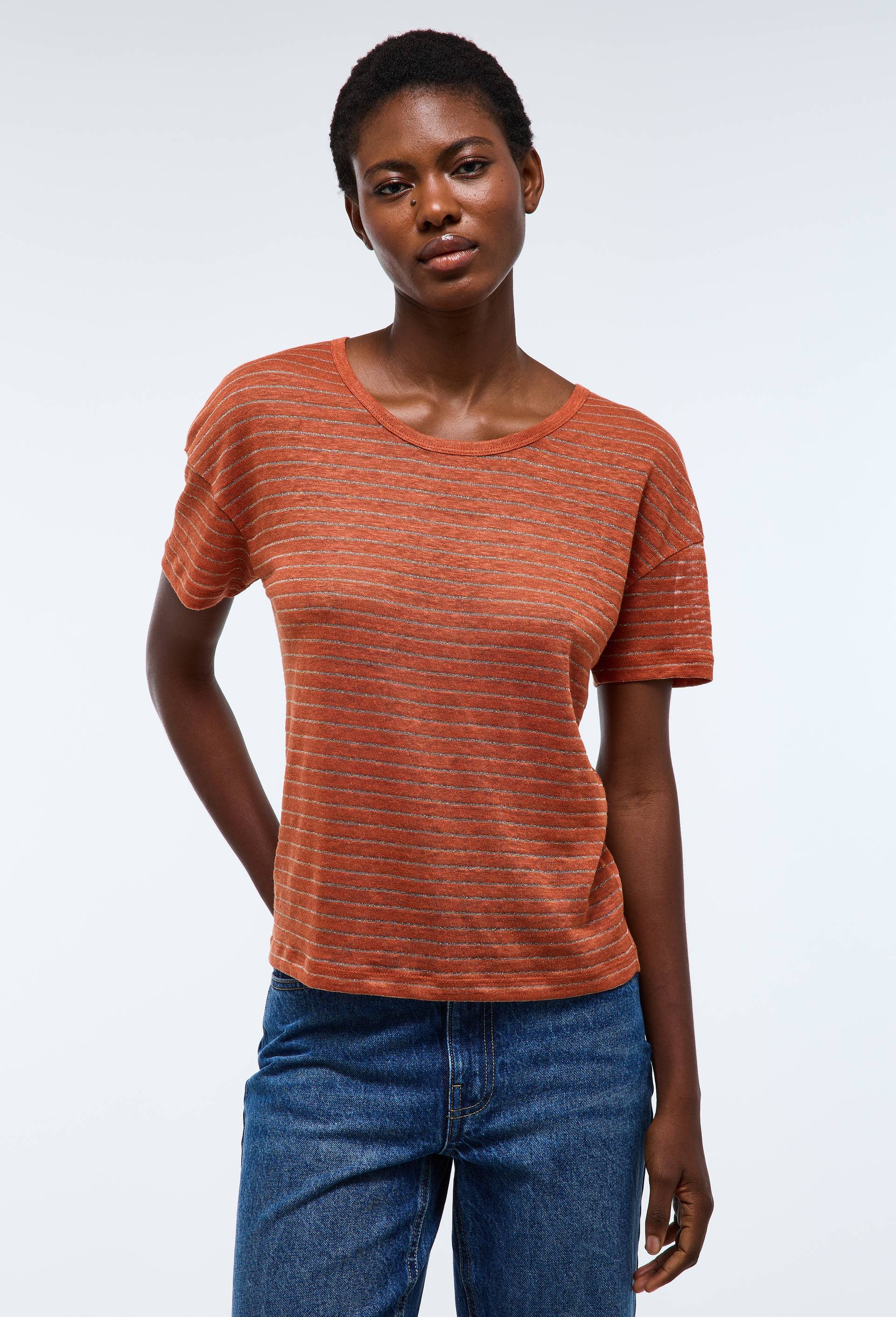 T-shirt col rond ray&eacute; m&eacute;tallis&eacute; en lin, Orange fonc&eacute;, large image number 1.0