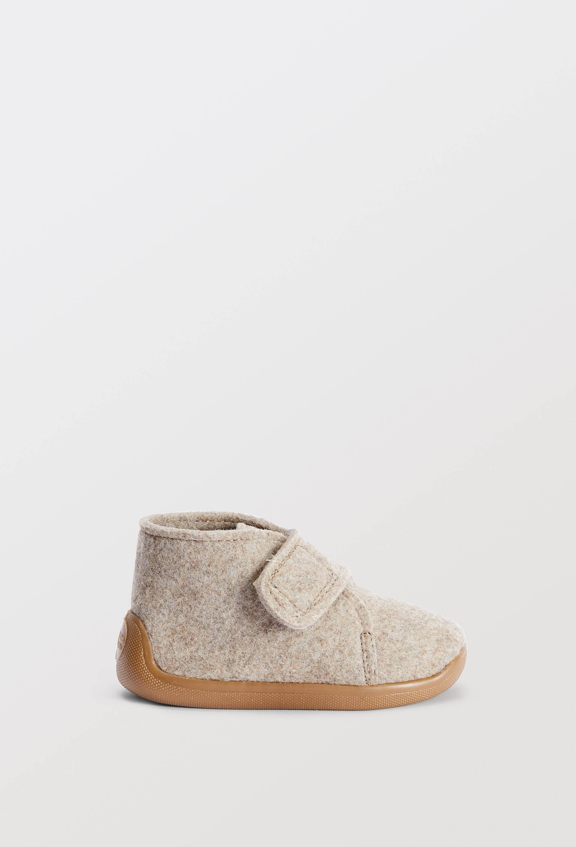 Chaussons b&eacute;b&eacute; en feutrine, Beige fonc&eacute;, large image number 1