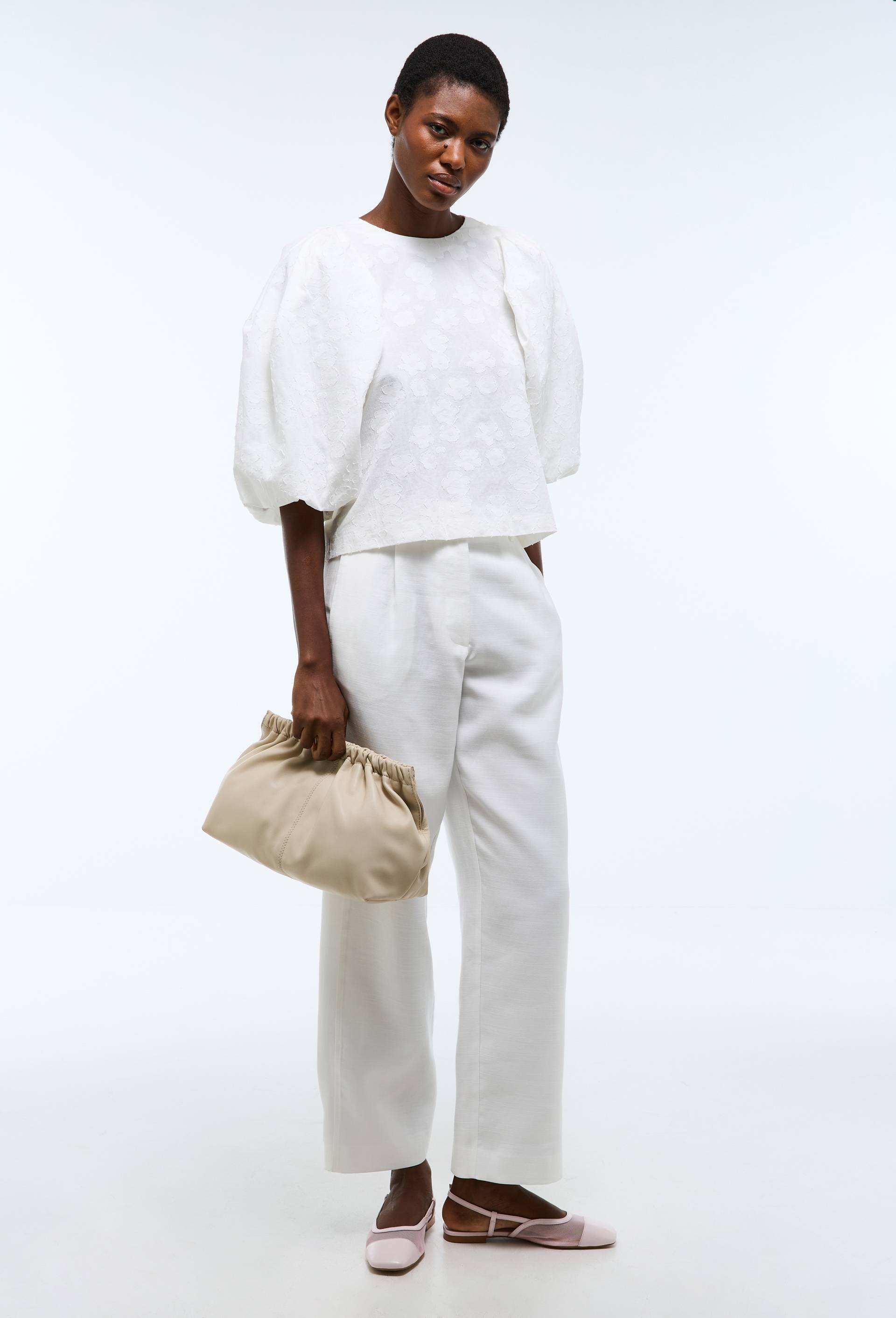 Top brod&eacute; manches bouffantes contenant du coton BIO GOTS, Blanc, large image number 2