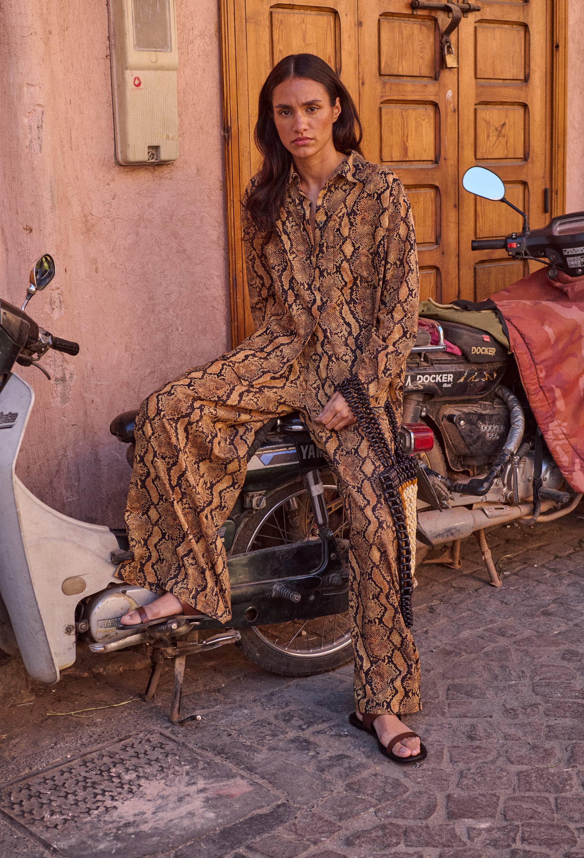 Pantalon large en coton imprim&eacute; python, Brun clair, large image number 0