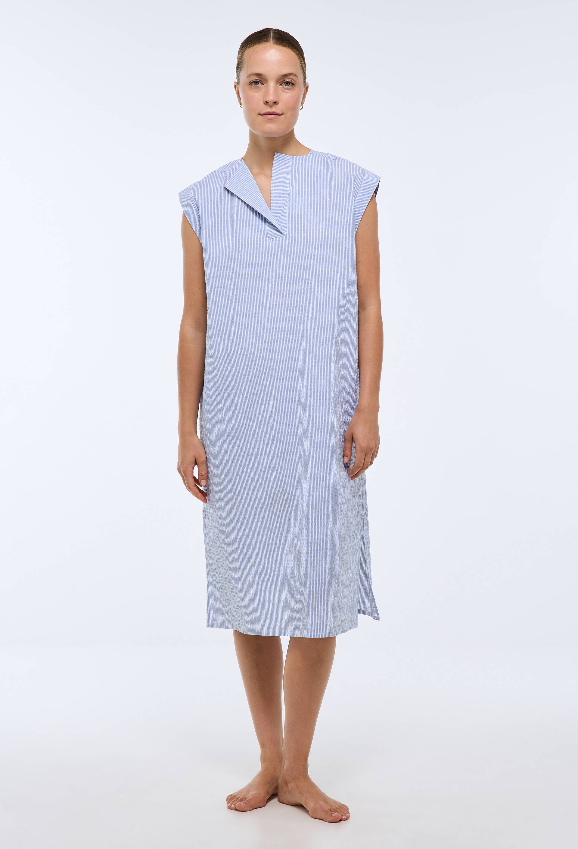 Chemise de nuit ray&eacute;e sans manches en coton, Bleu clair, large image number 0.0