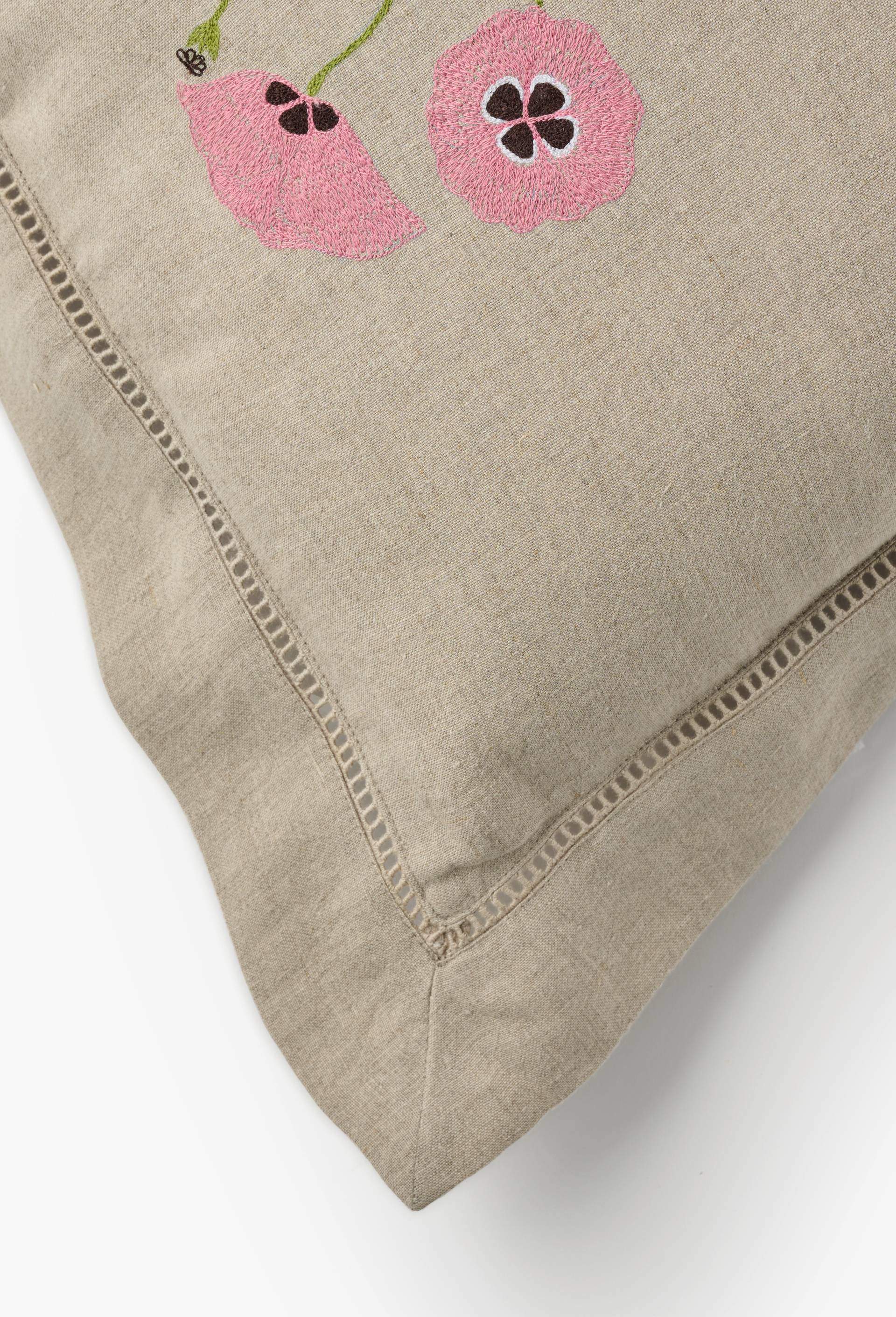 Coussin &agrave; broderies pavot en lin - SARAH ESPEUTE x MONOPRIX, Beige clair, large image number 2