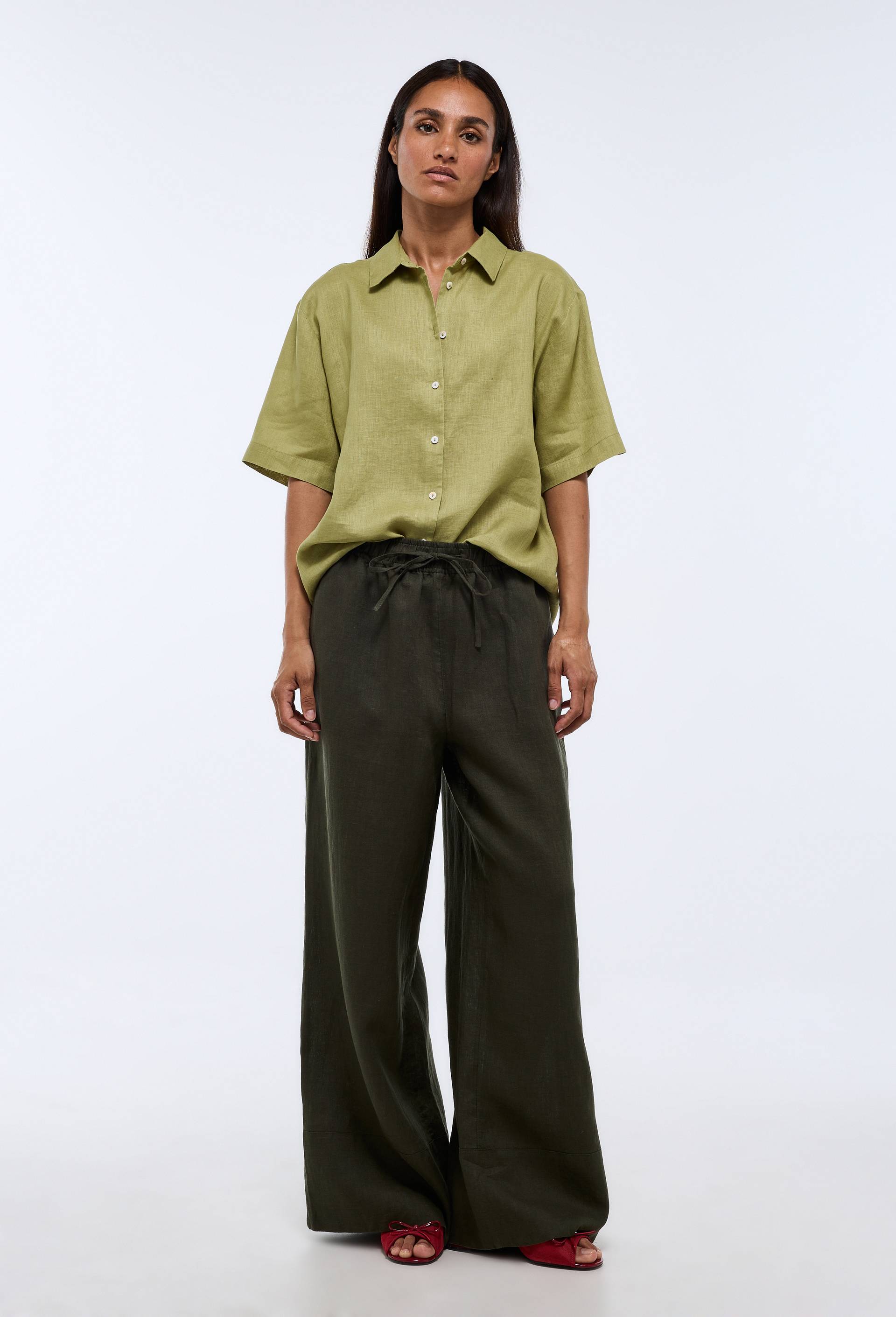 Pantalon large &agrave; taille &eacute;lastiqu&eacute;e en lin, Vert fonc&eacute;, large image number 0.0