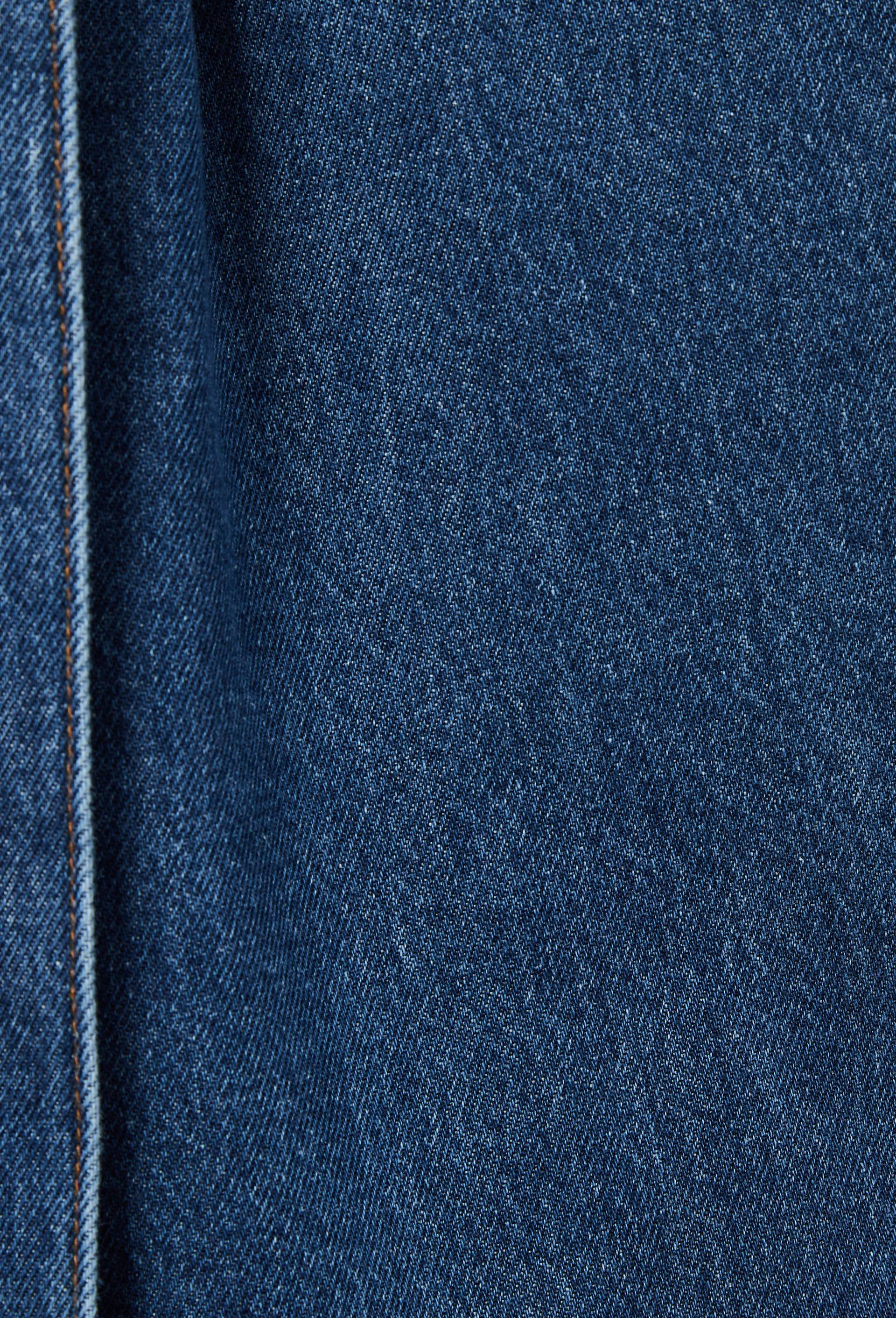 Bermuda ceintur&eacute; en denim, Bleu fonc&eacute;, large image number 6.0