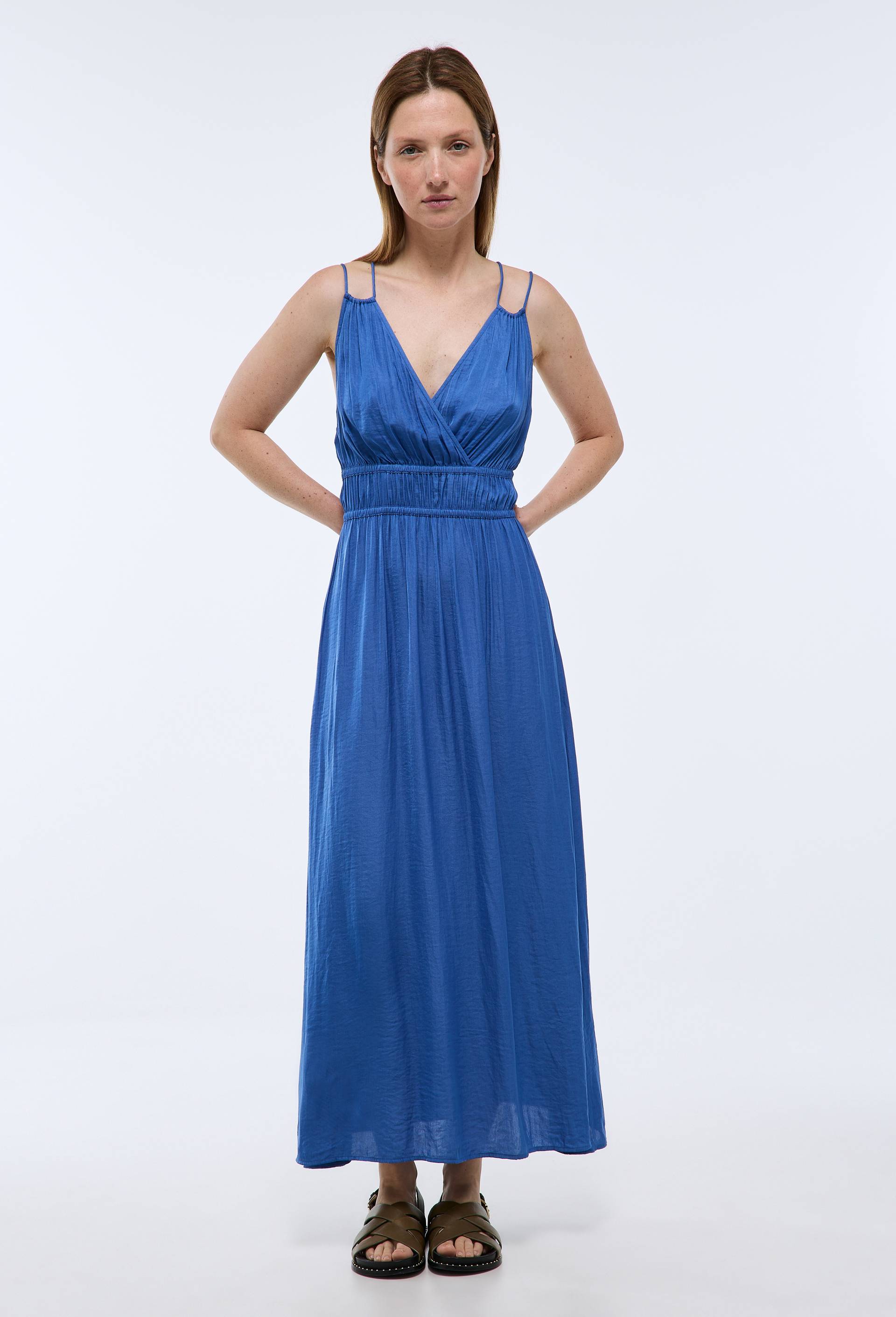 Robe midi satin&eacute;e &eacute;lastiqu&eacute;e taille, Bleu, large image number 0