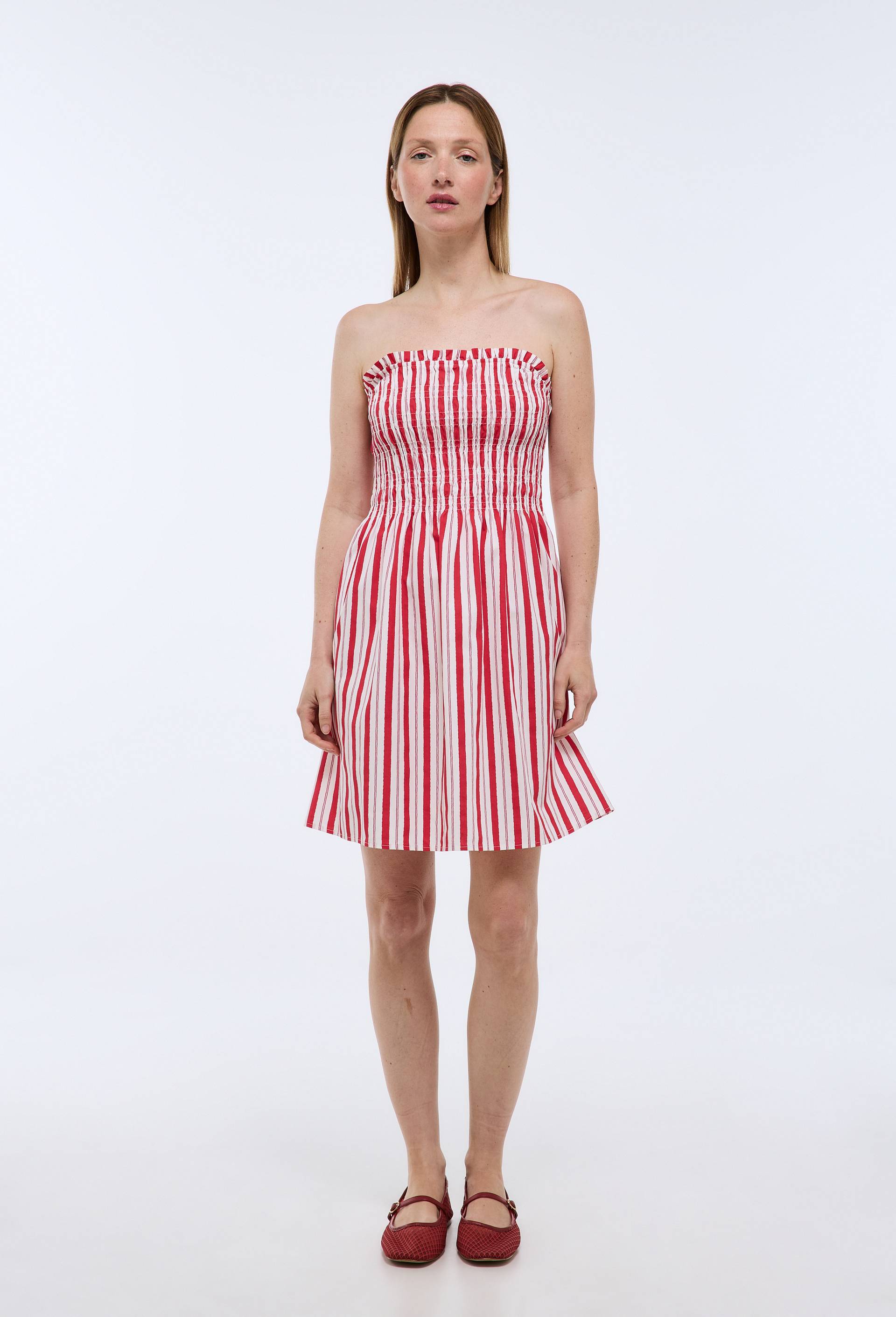 Robe courte smock&eacute;e imprim&eacute;e en coton BIO GOTS, Rouge, large image number 1