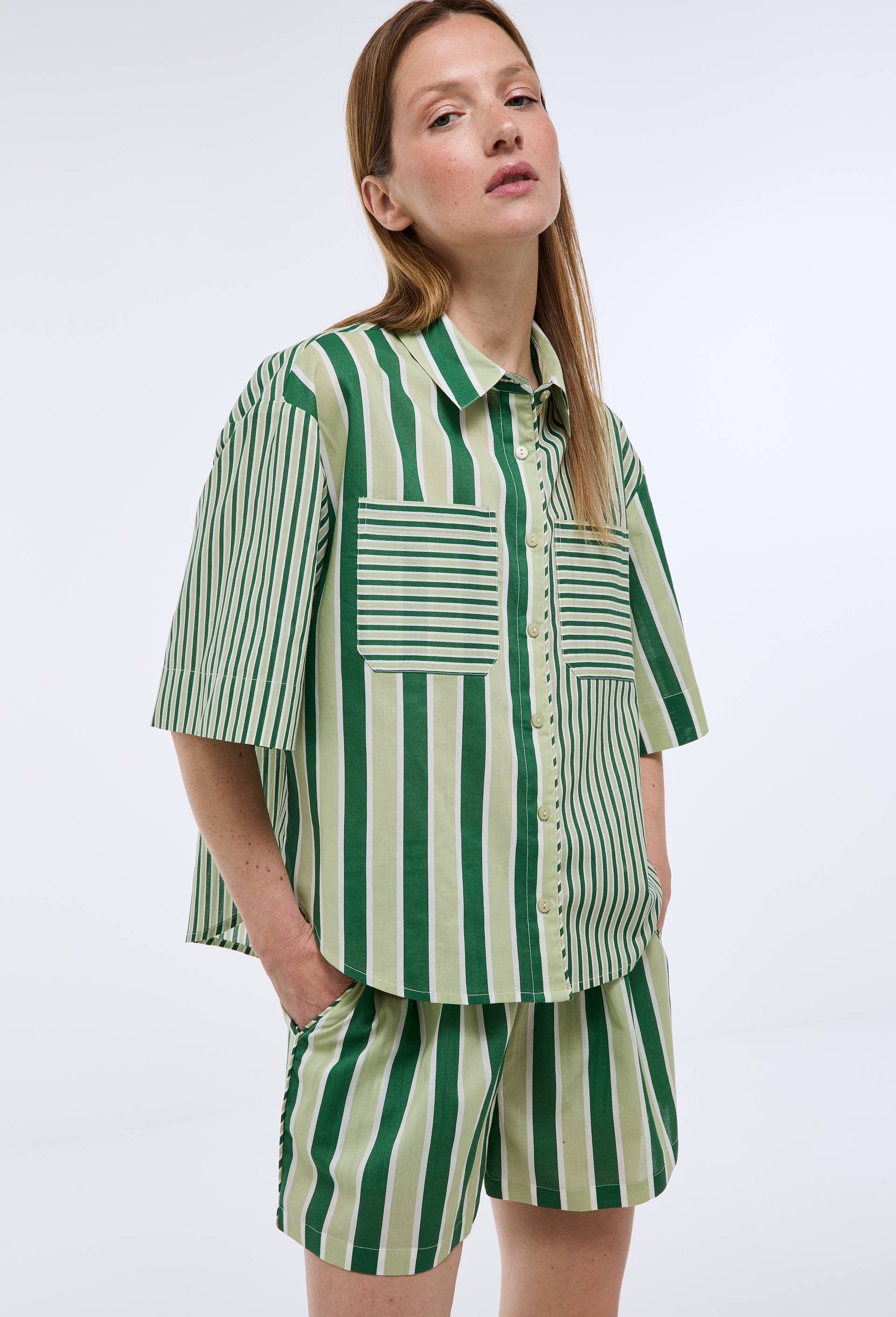 Pyjashort manches courtes ray&eacute; en coton BIO GOTS, Vert, large image number 0.0