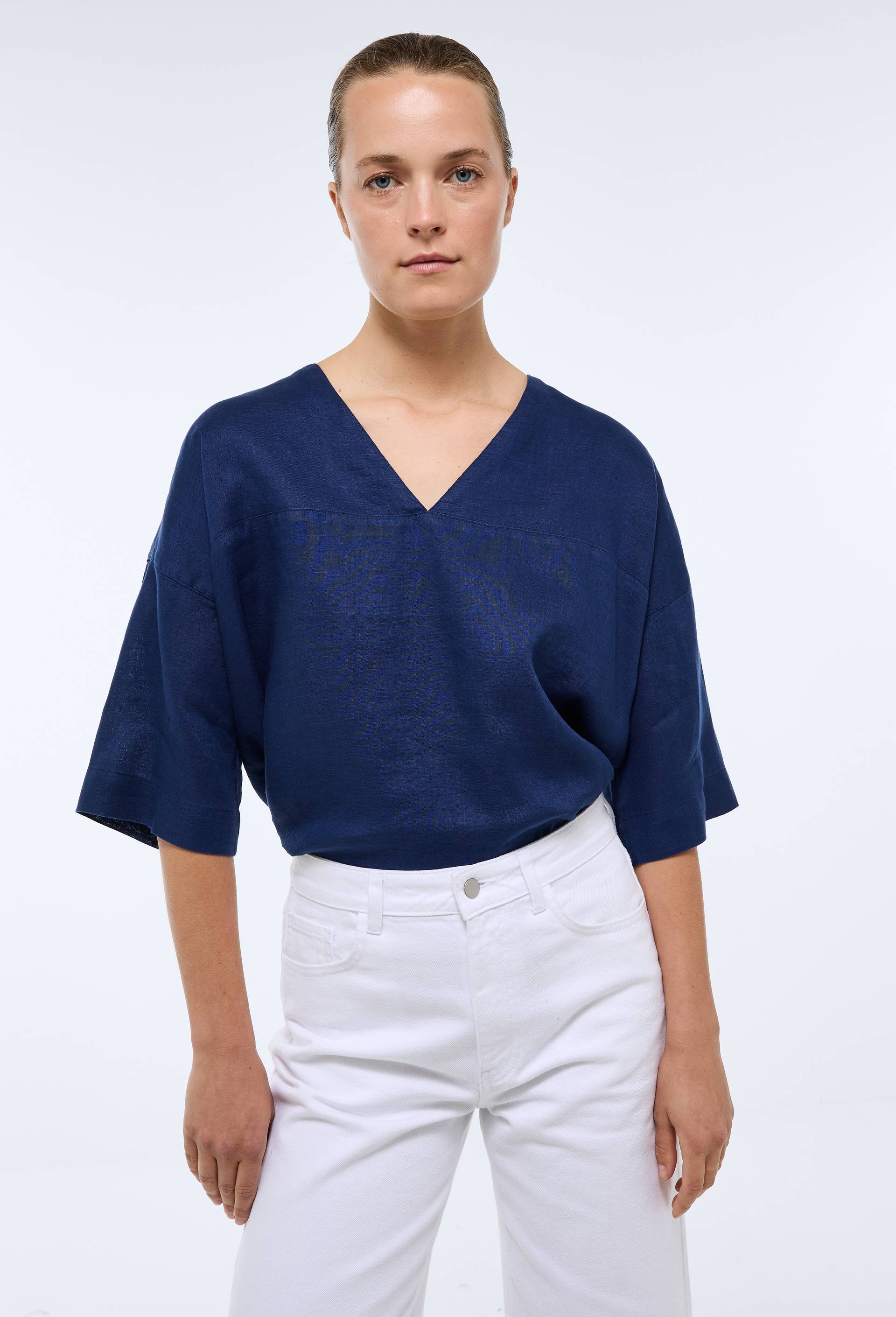 Top manches trois quarts uni en  lin, Bleu fonc&eacute;, swatch image