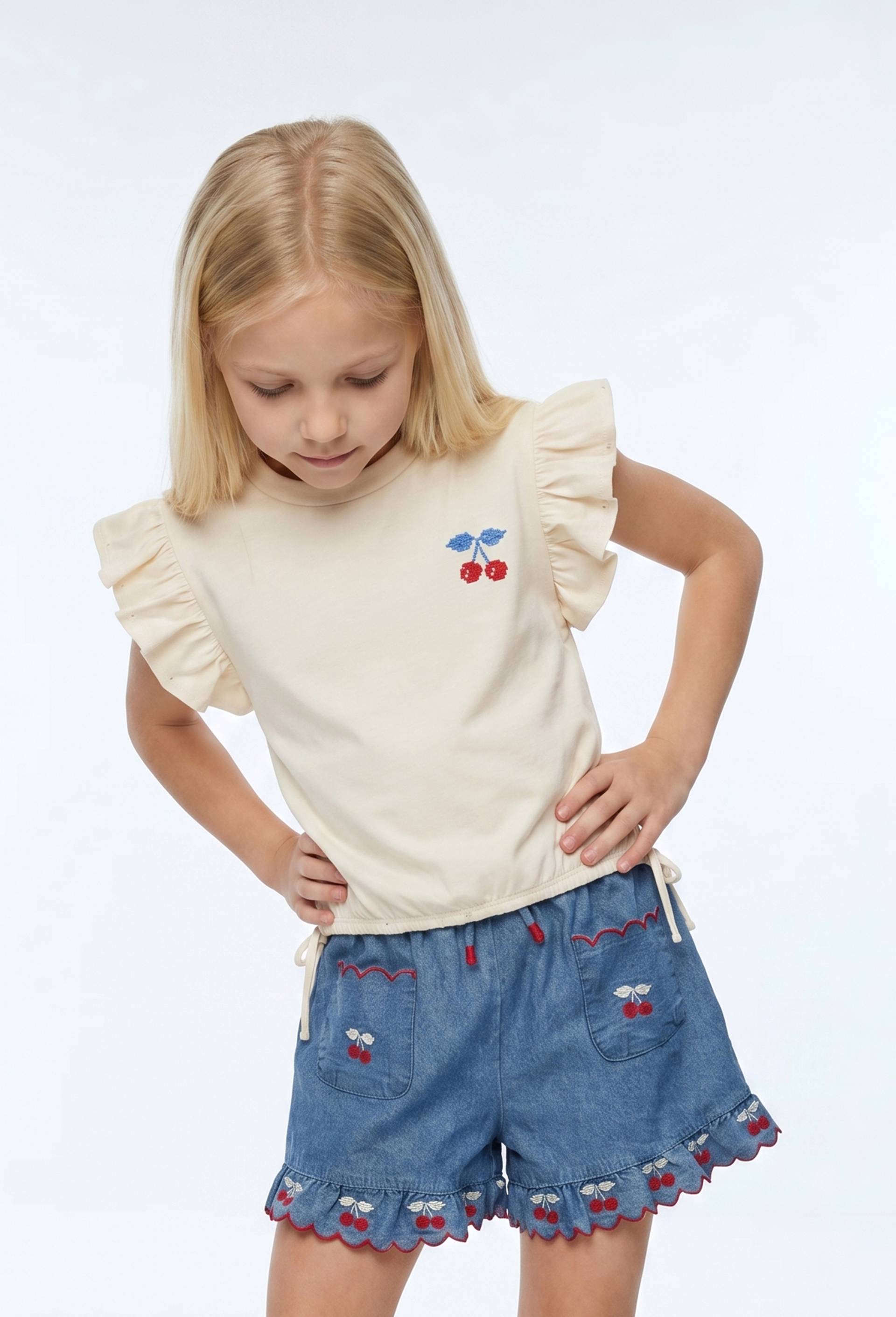 Short en denim broderies cerises, Bleu fonc&eacute;, large image number 0.0
