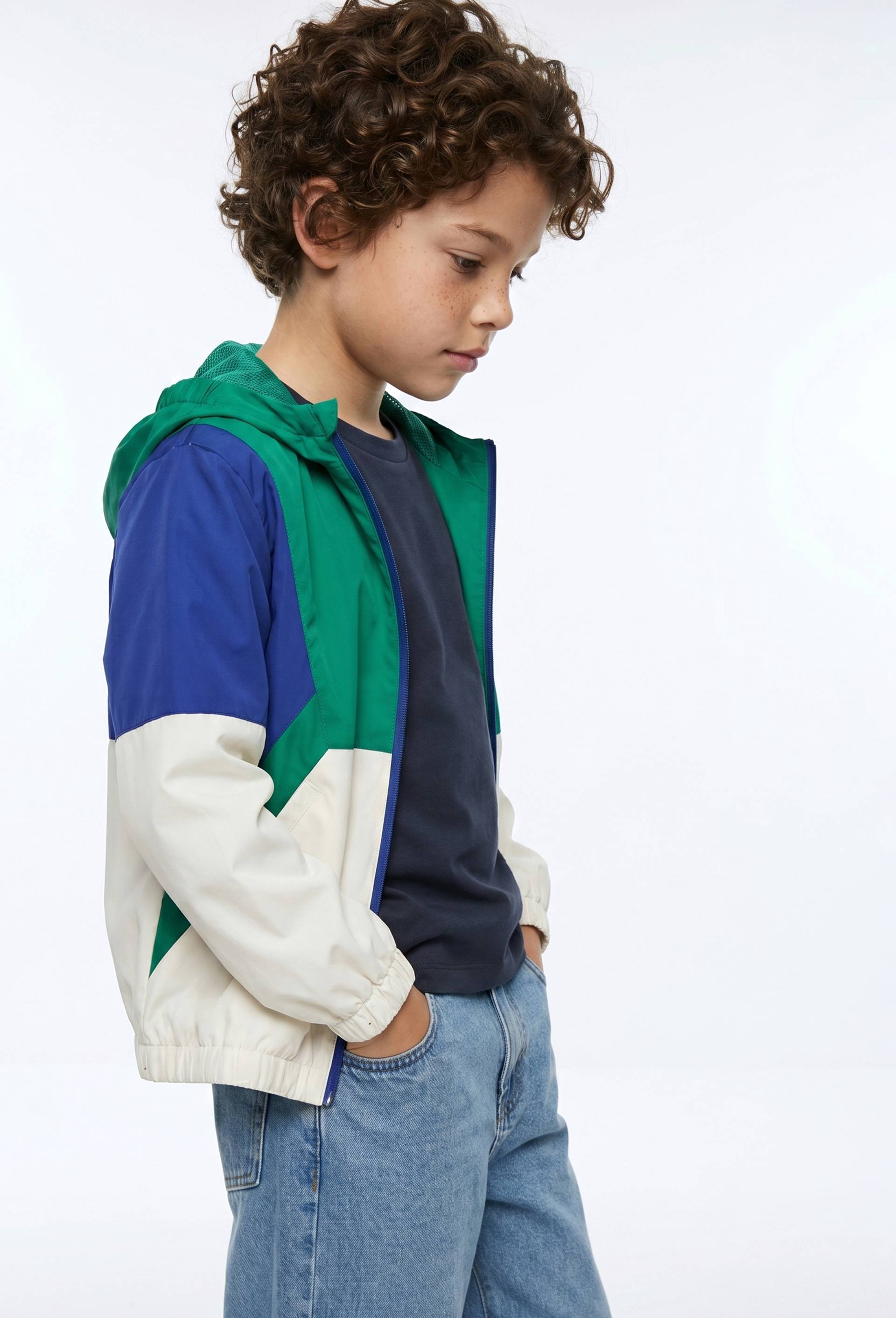 Veste coupe-vent d&eacute;perlant colorblock, Beige clair, large image number 1.0