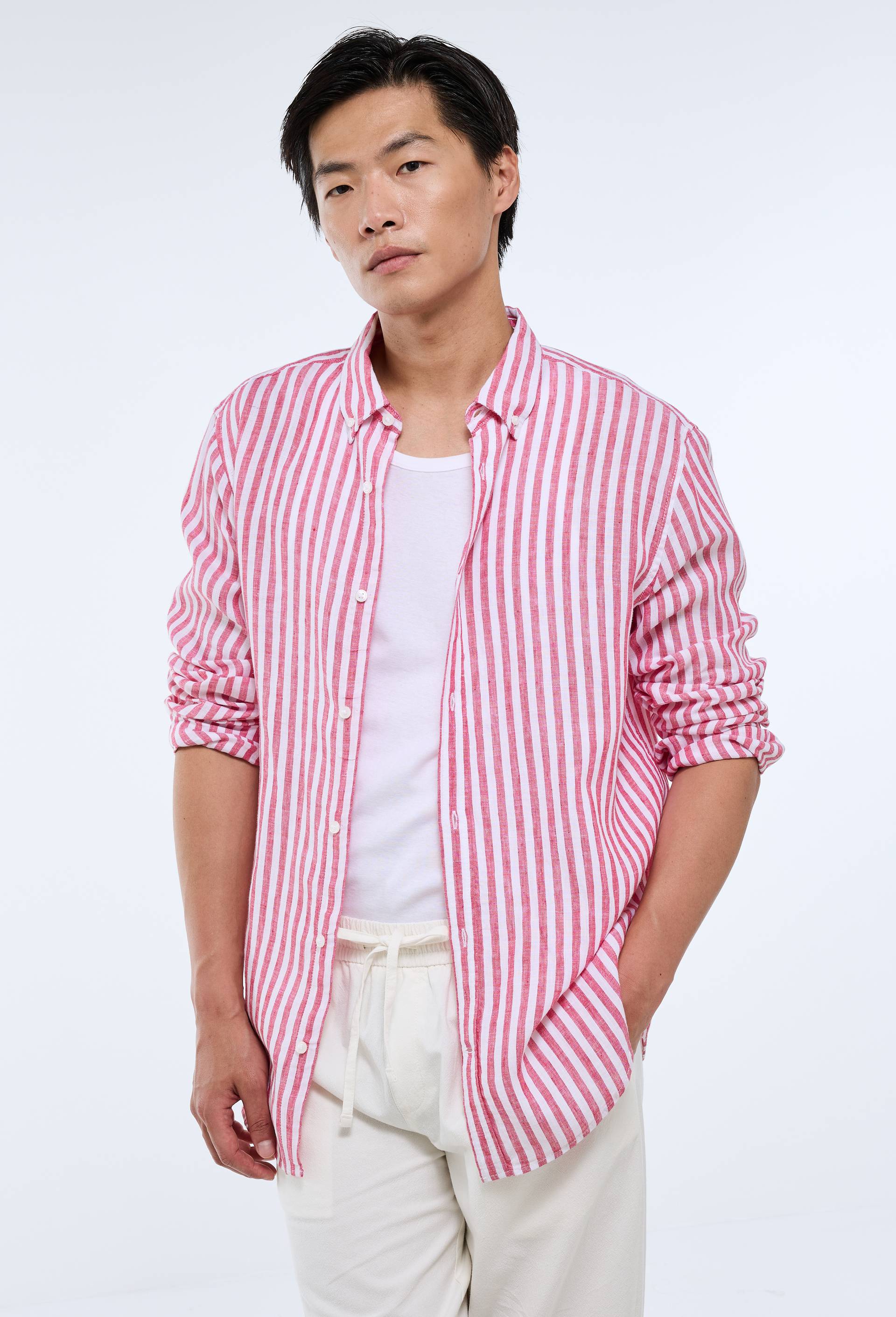 Chemise ray&eacute;e en lin, Rouge, swatch image