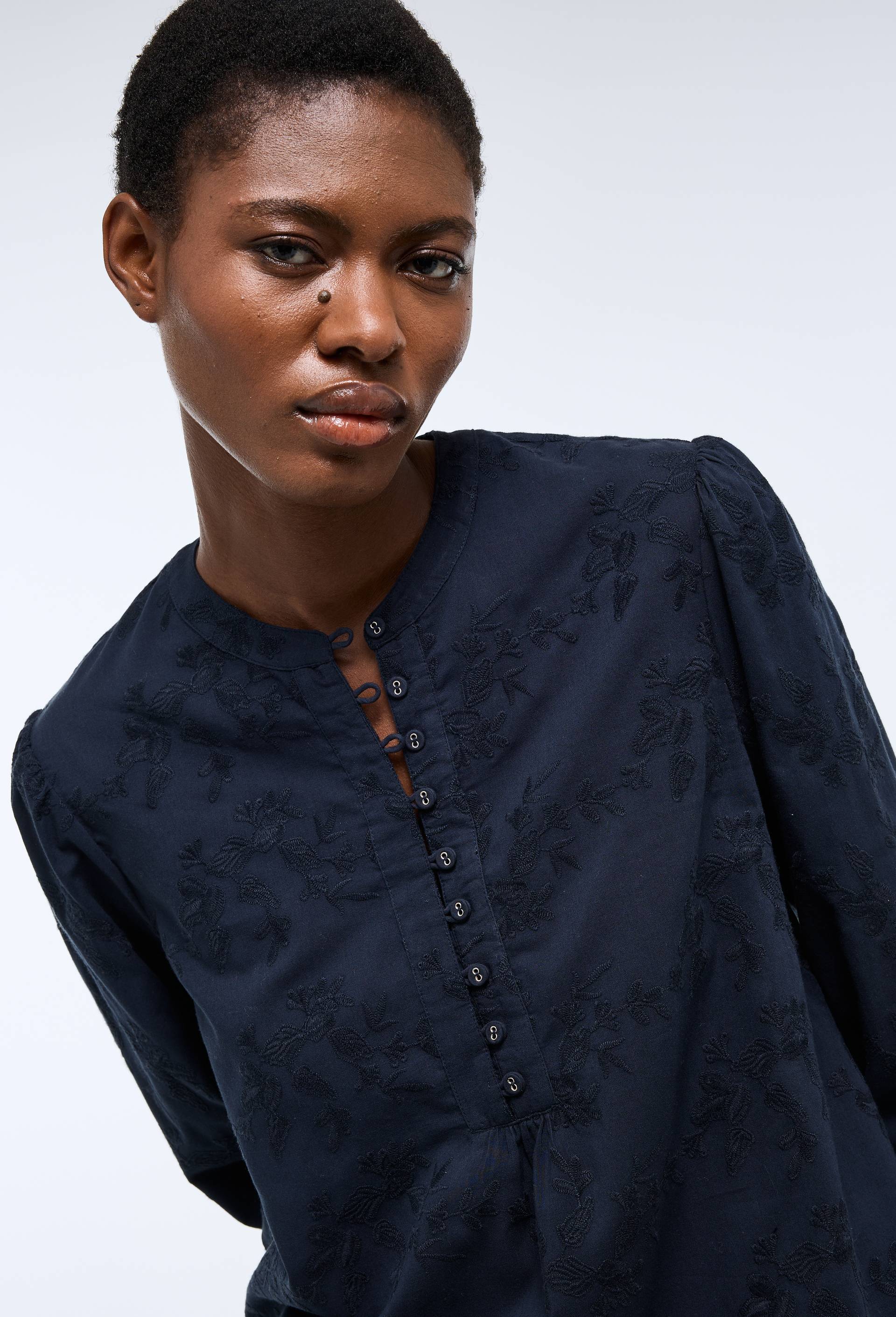 Blouse manches longues brod&eacute;e en coton, Bleu fonc&eacute;, large image number 1
