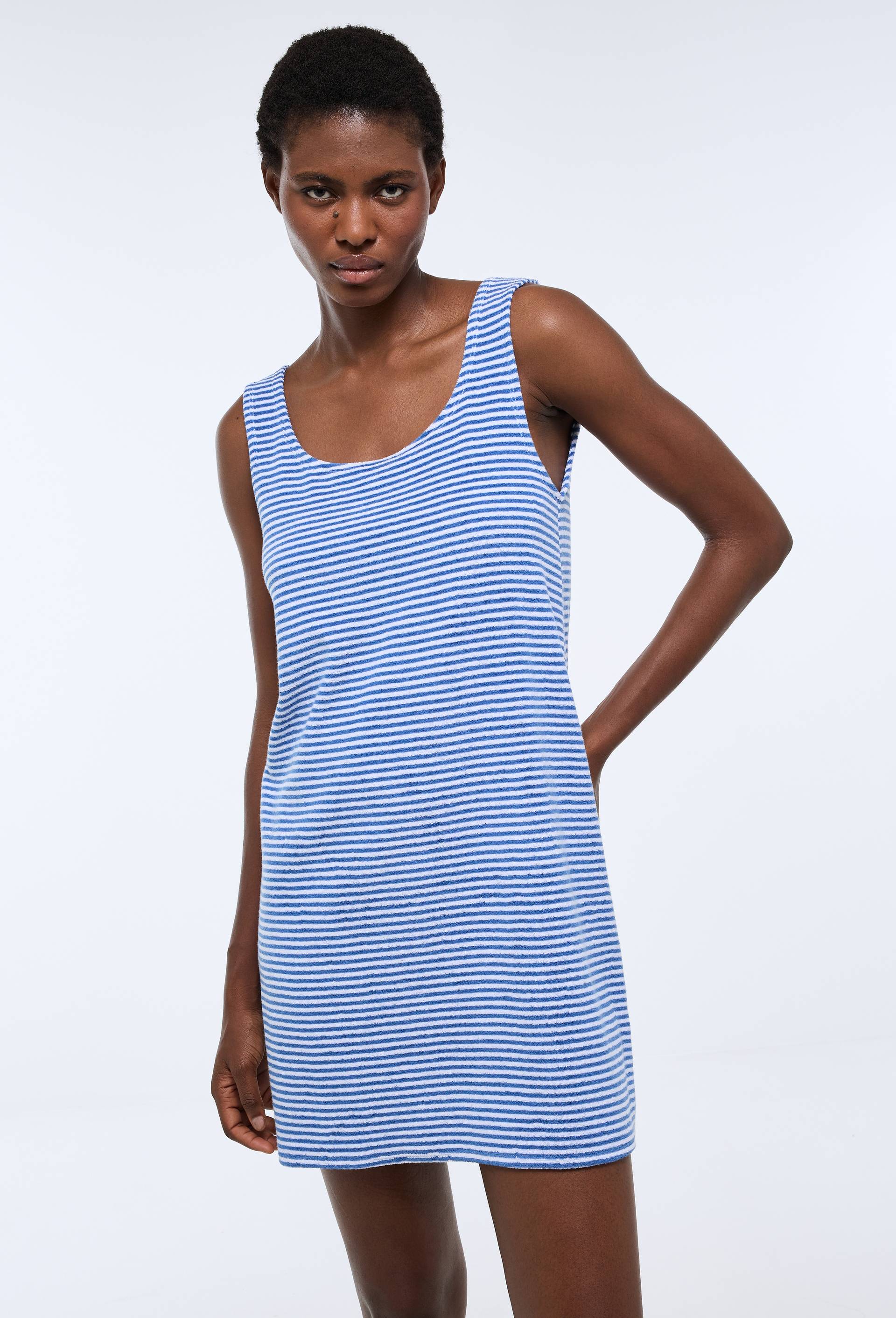 Robe en &eacute;ponge &agrave; rayures, Bleu fonc&eacute;, large image number 0