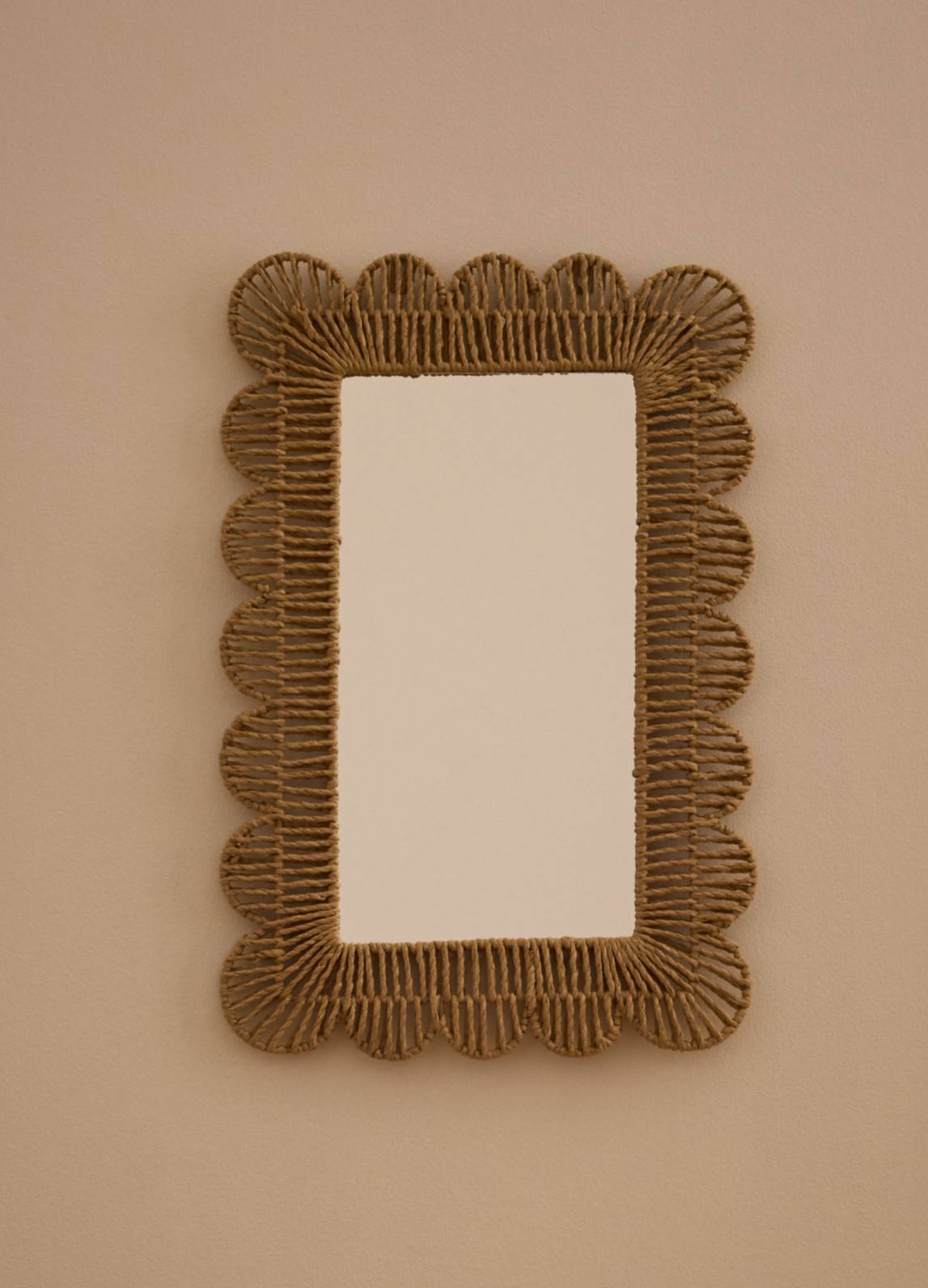 Miroir festonn&eacute;, 40 x 60 x 0,8 cm, en papier, Beige clair, large image number 0