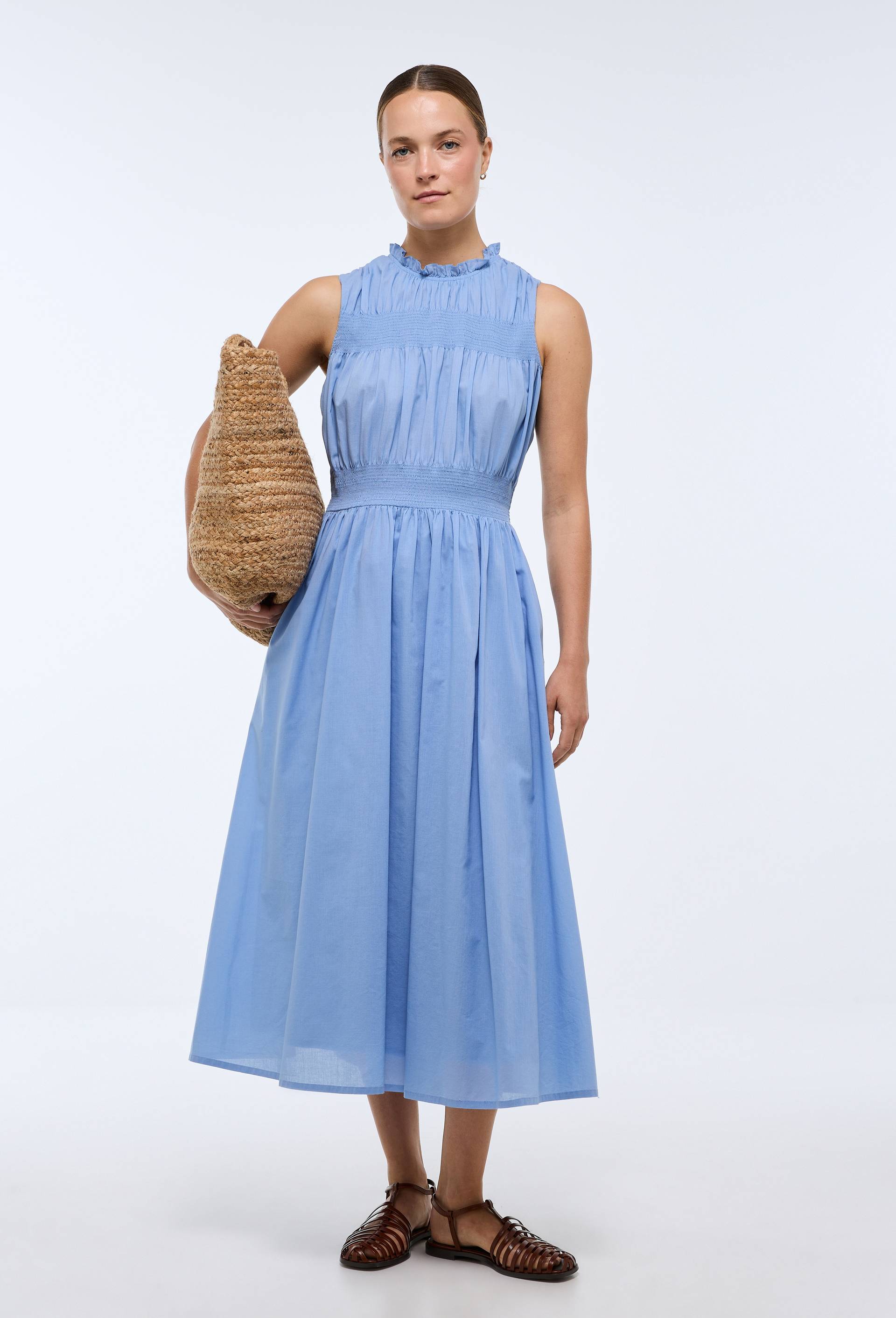 Robe longue smock&eacute;e unie en coton BIO GOTS, Bleu, large image number 0