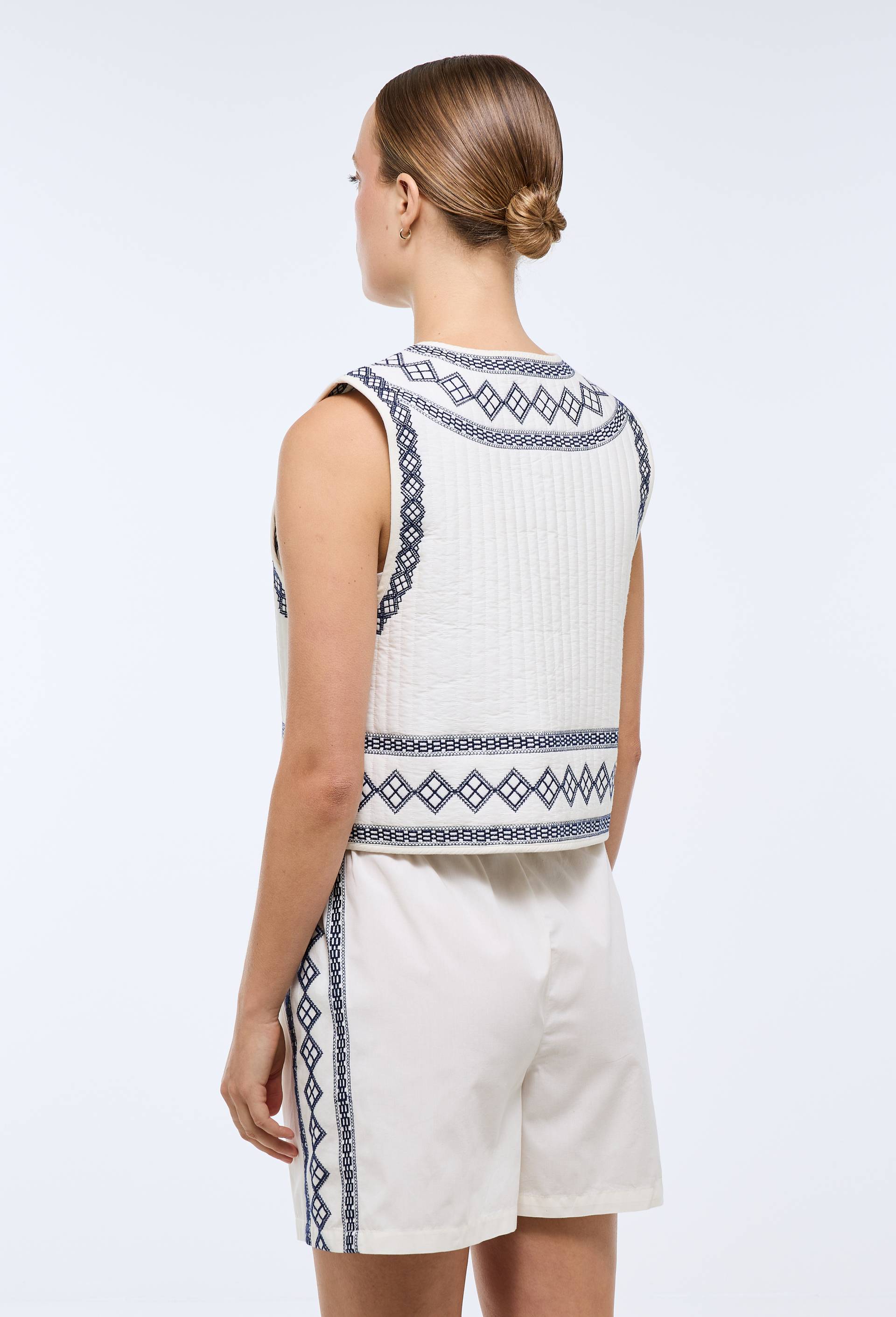 Short en coton avec broderie, Ecru, large image number 3