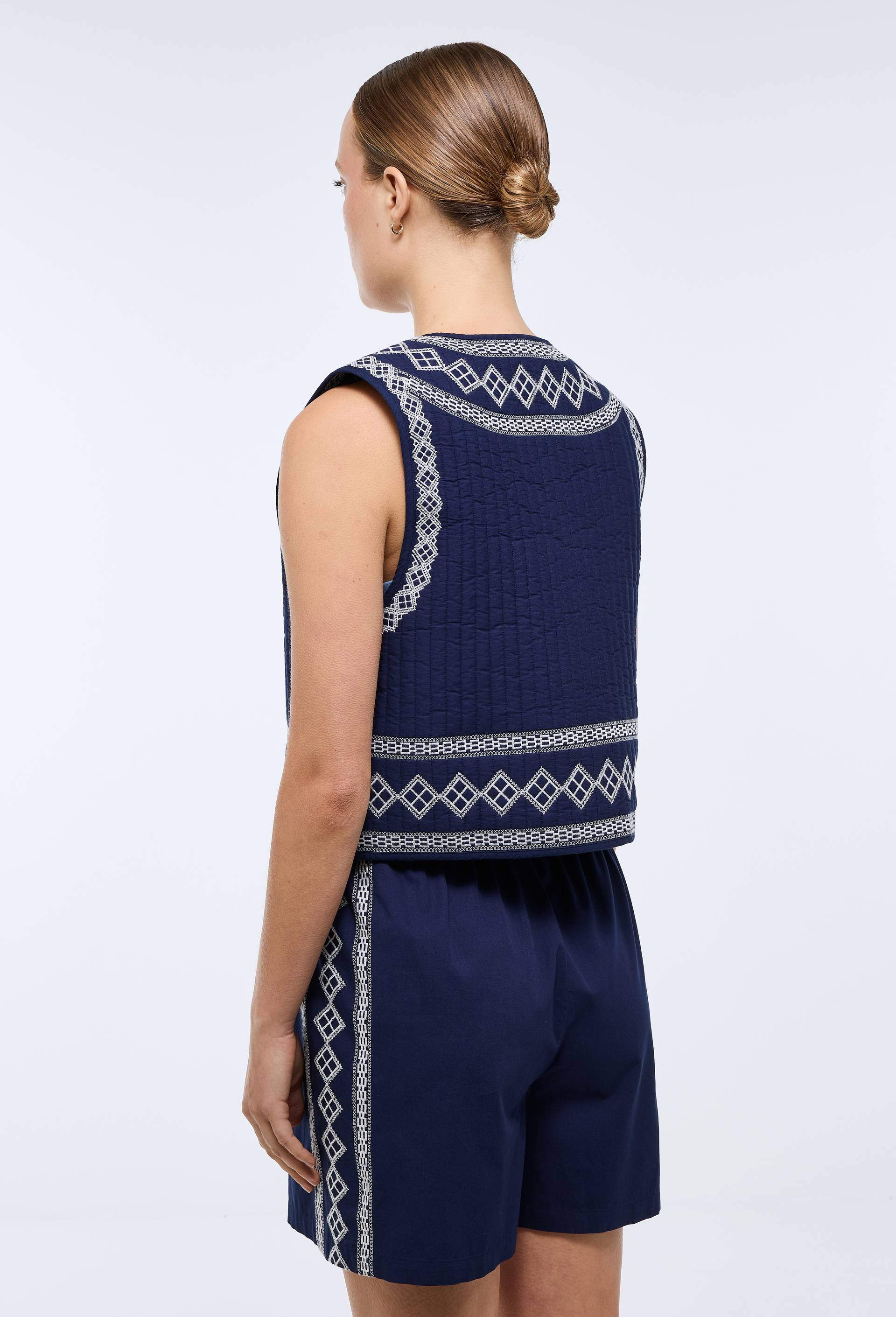 Gilet brod&eacute; sans manches &agrave; nouer, Bleu fonc&eacute;, large image number 1