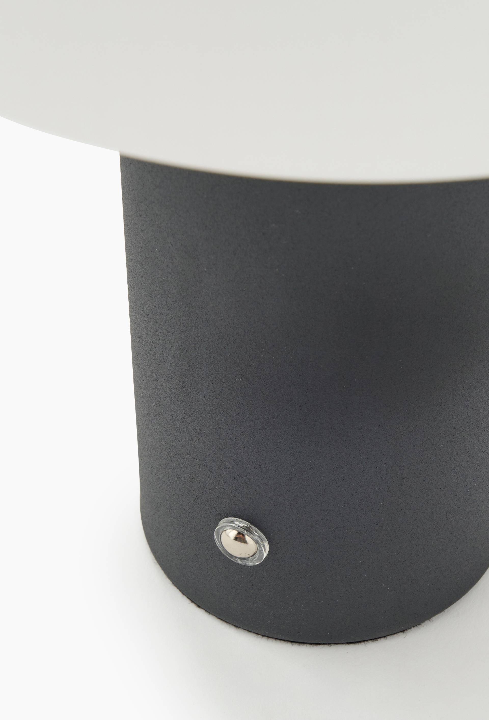 Lampe &agrave; poser, 18x18x23cm, en m&eacute;tal et plastique, Noir, large image number 1.0