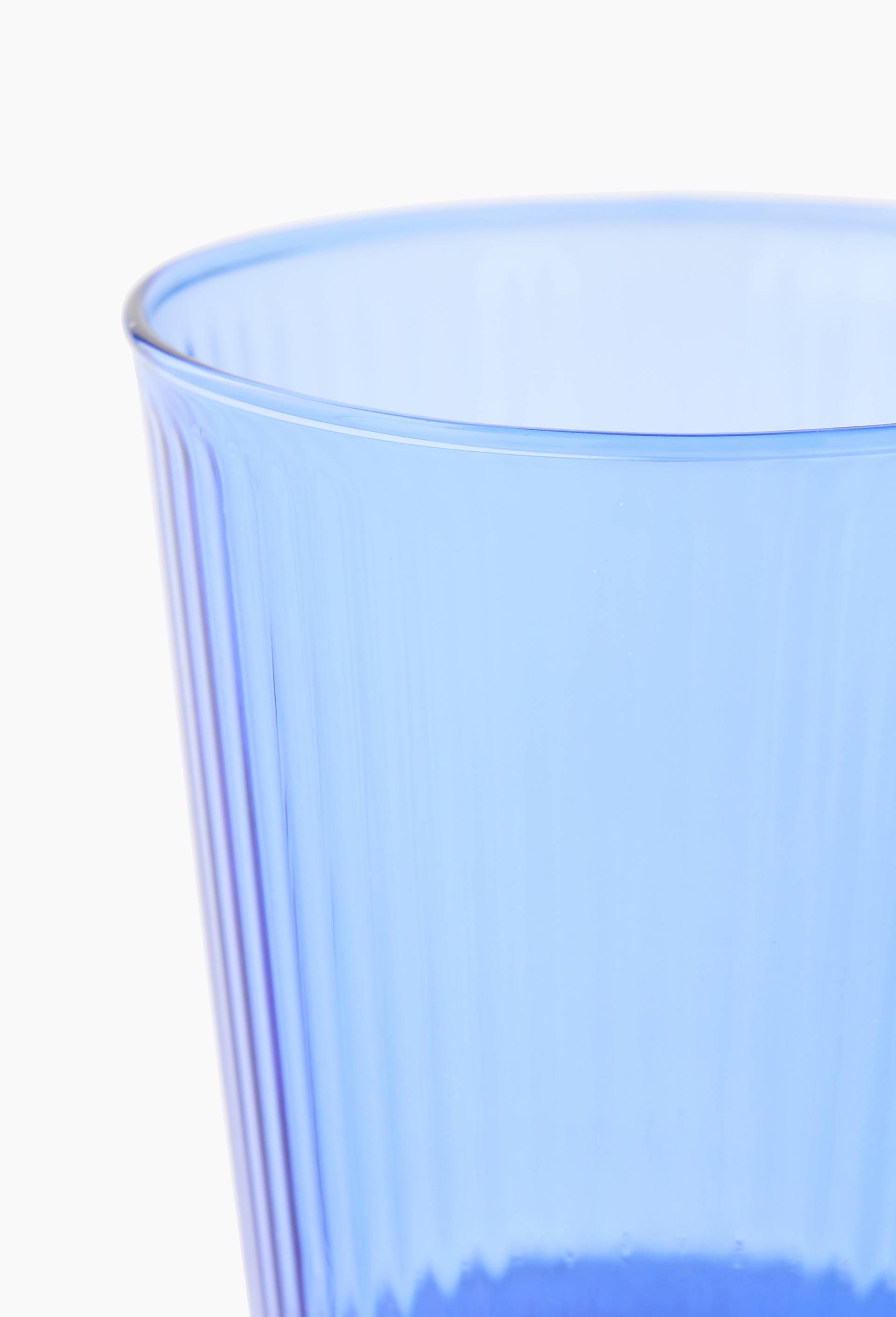 Verre &agrave; eau, finition stri&eacute;e, 22cl, Bleu, large image number 1