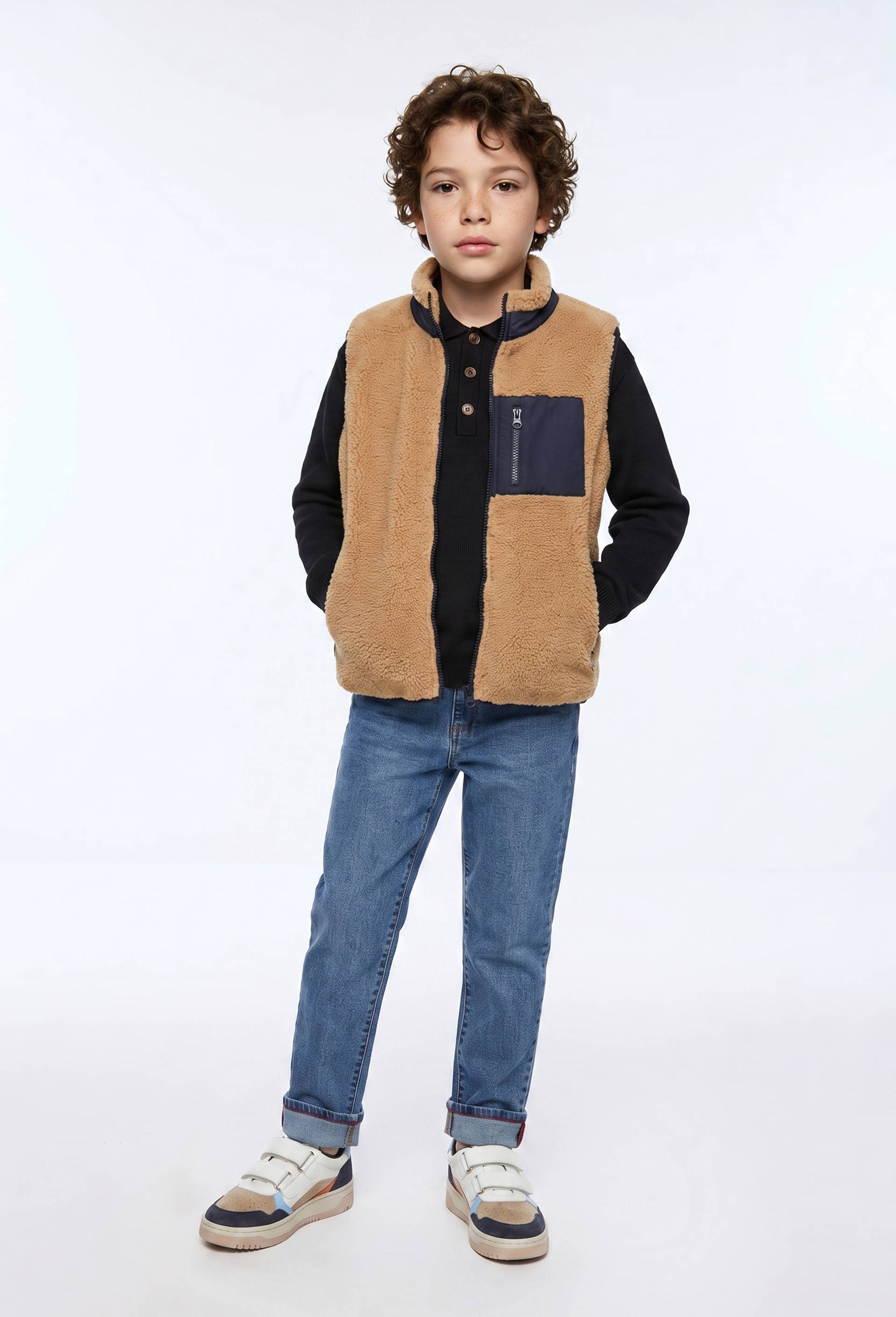 Veste sans manches uni en sherpa, Beige, large image number 0