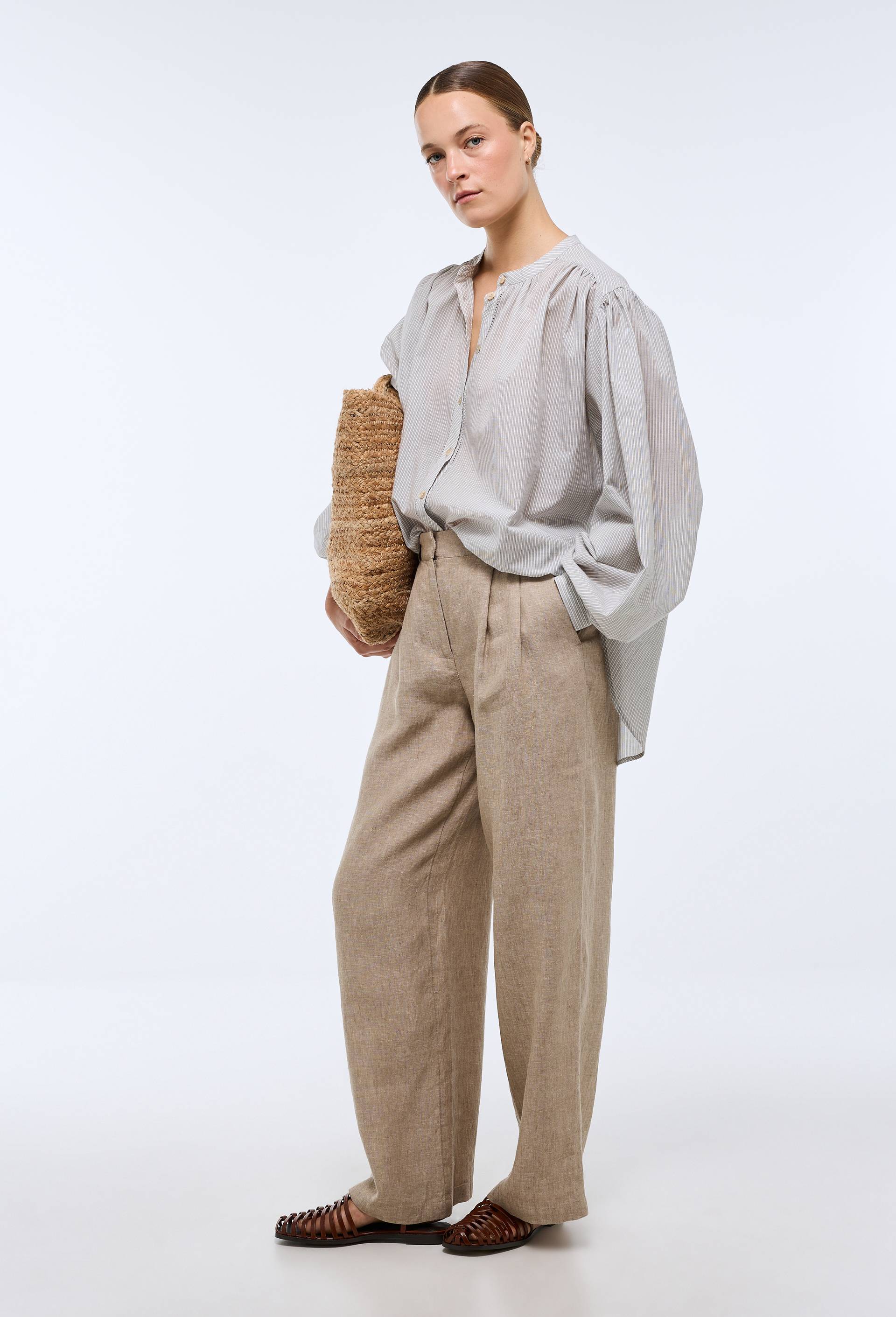Pantalon &agrave; pinces en lin, Beige, large image number 2