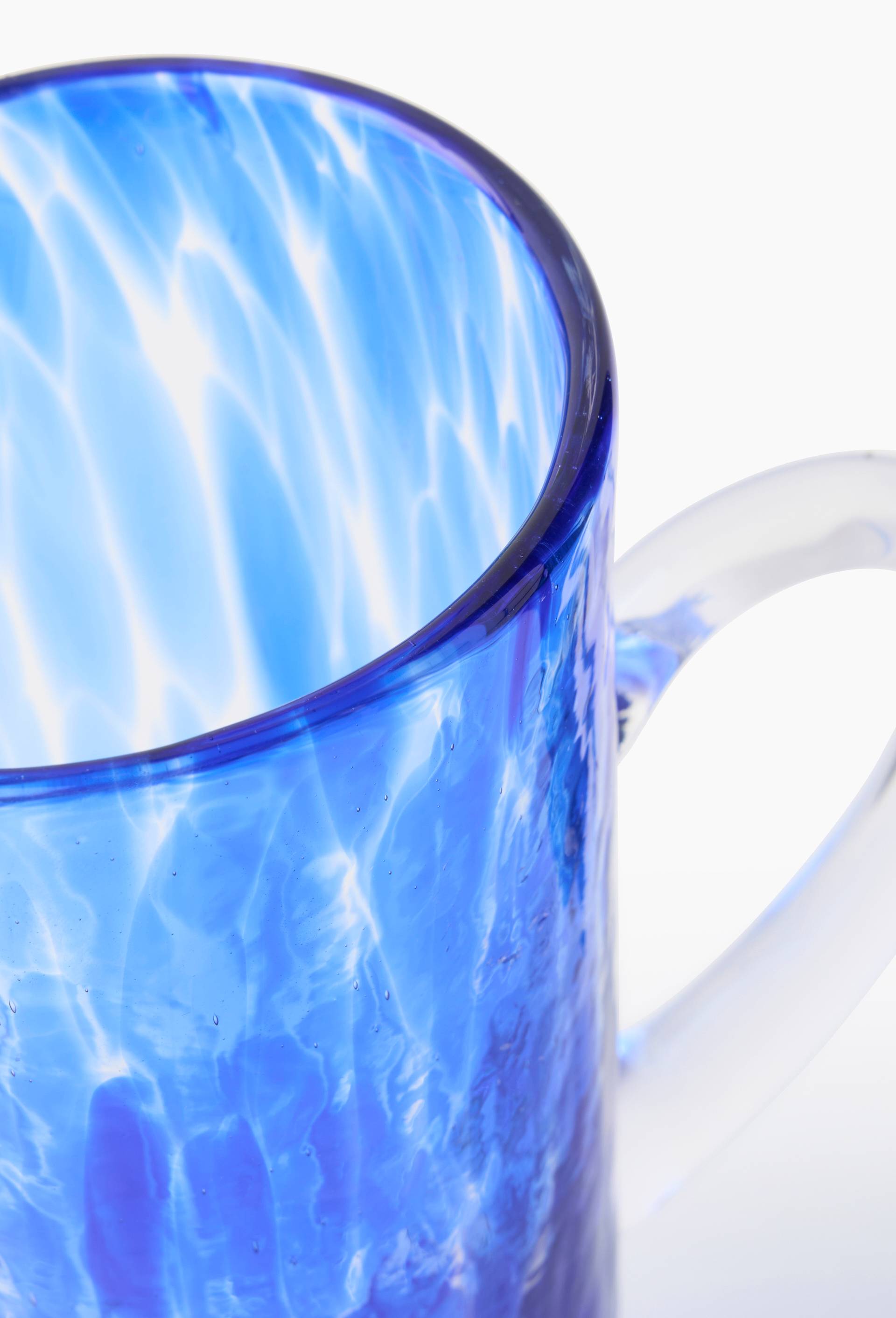 Pichet finition tachet&eacute;e, 1,5L, Bleu, large image number 2.0